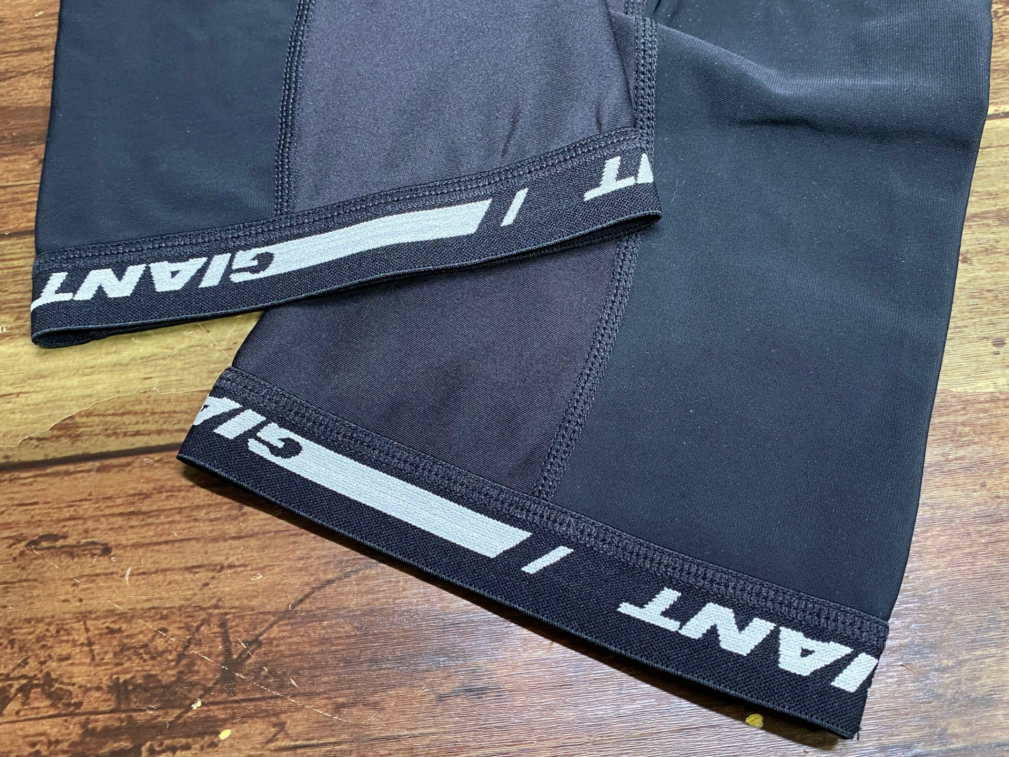 IV874 ジャイアント GIANT 3D KNEE WARMER ニーウォーマー 黒 S