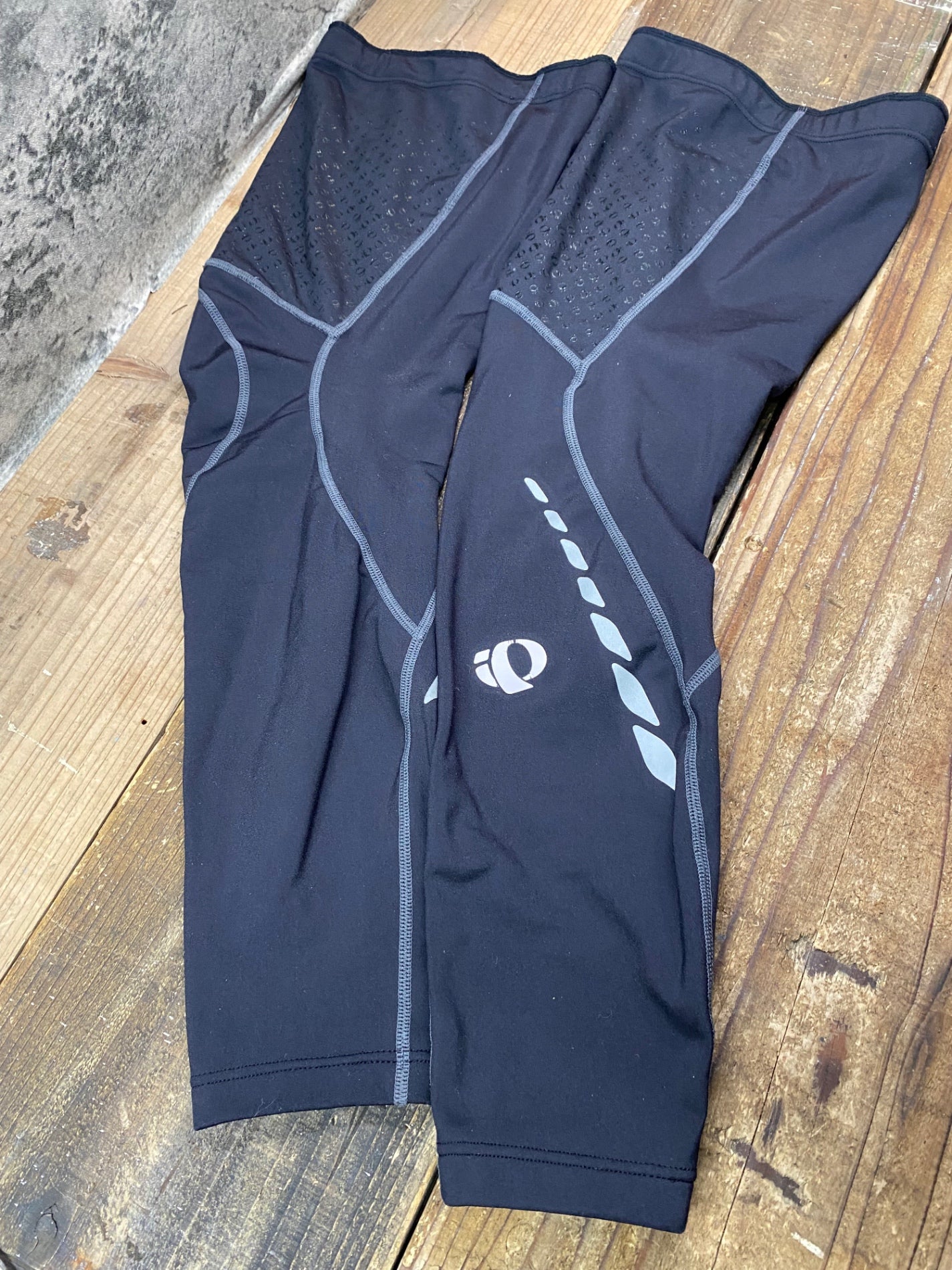 IR949 パールイズミ PEARL iZUMi レッグウォーマー 黒 L