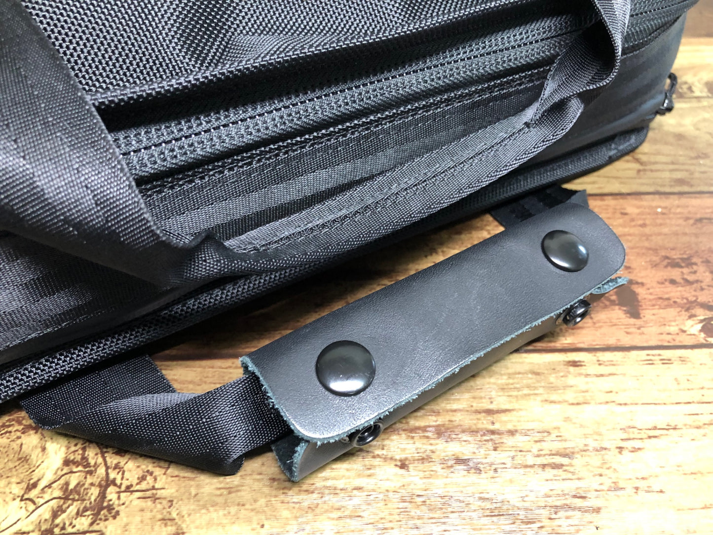 IS016 クローム CHROME VEGA バッグ 黒