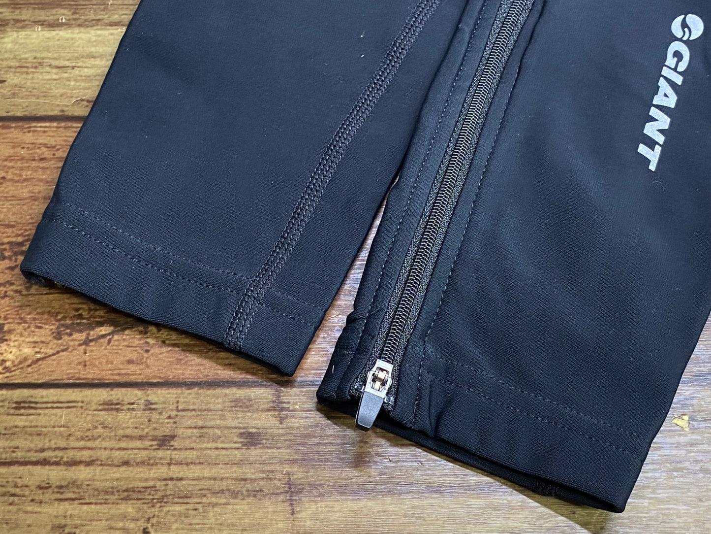 IV876 ジャイアント GIANT 3D LEG WARMER レッグウォーマー 黒 S