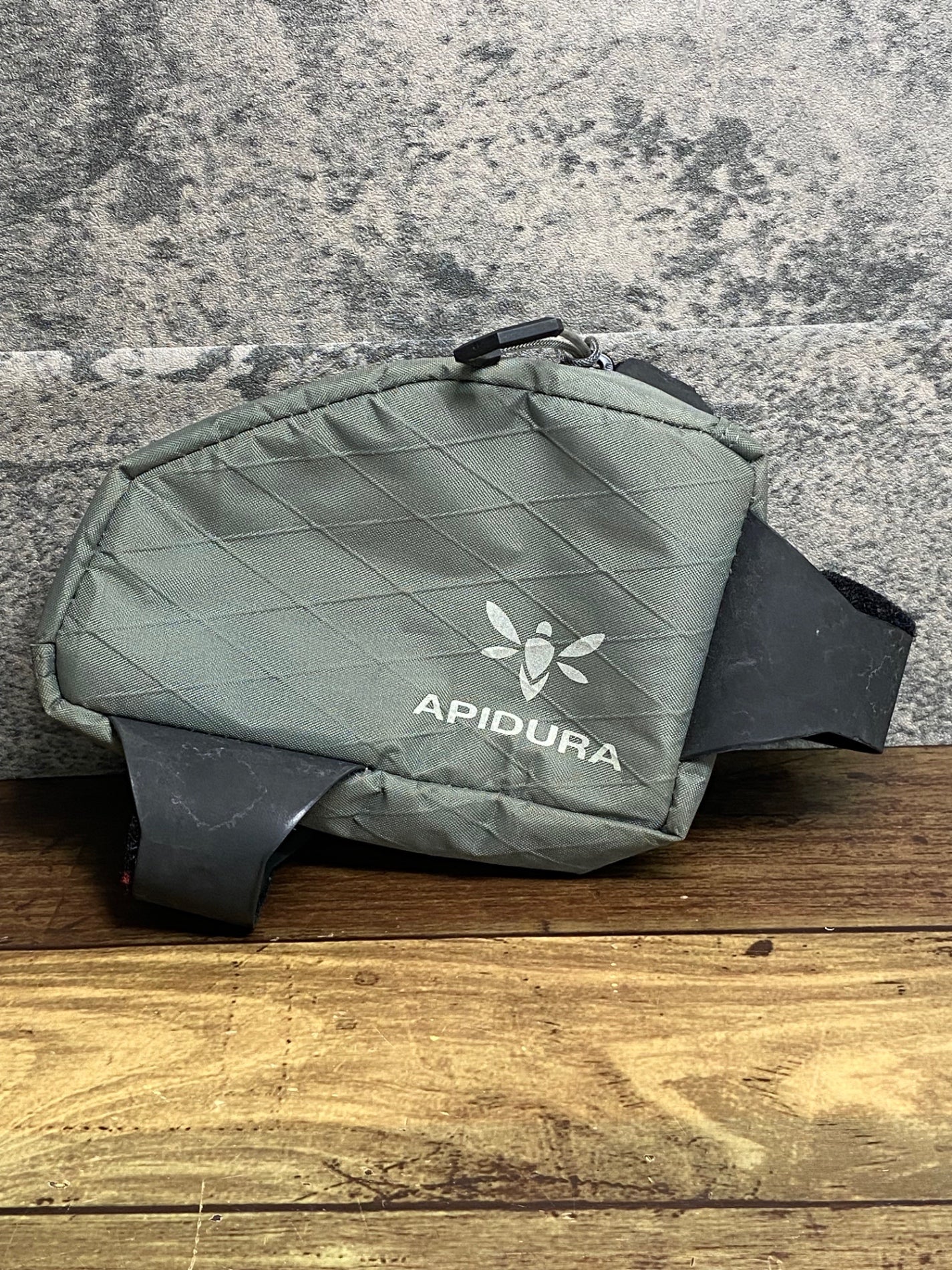JA610 アピデュラ APIDURA トップチューブバッグ グレー
