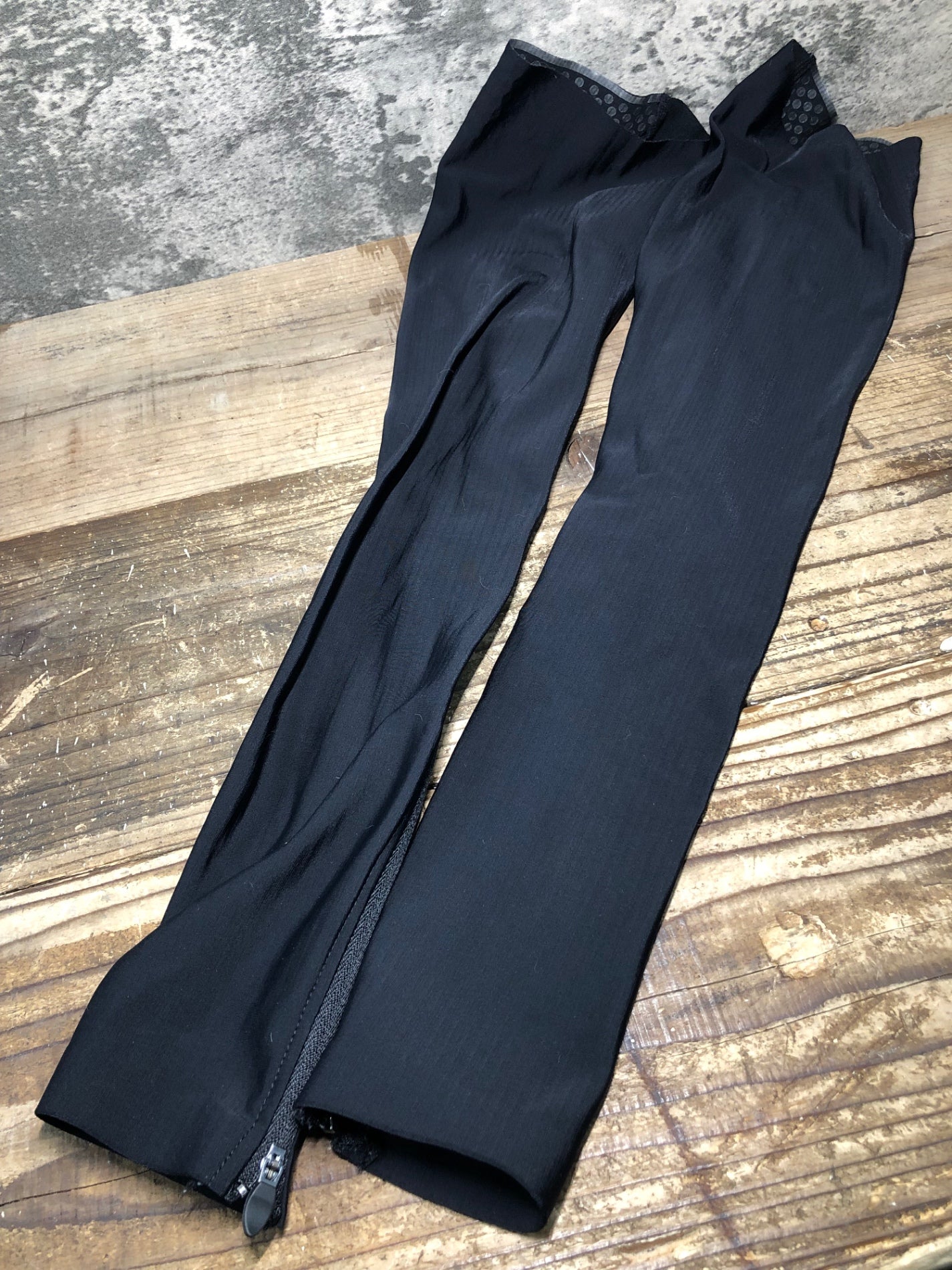 IN385 アソス assos レッグウォーマー 黒 0 裏起毛