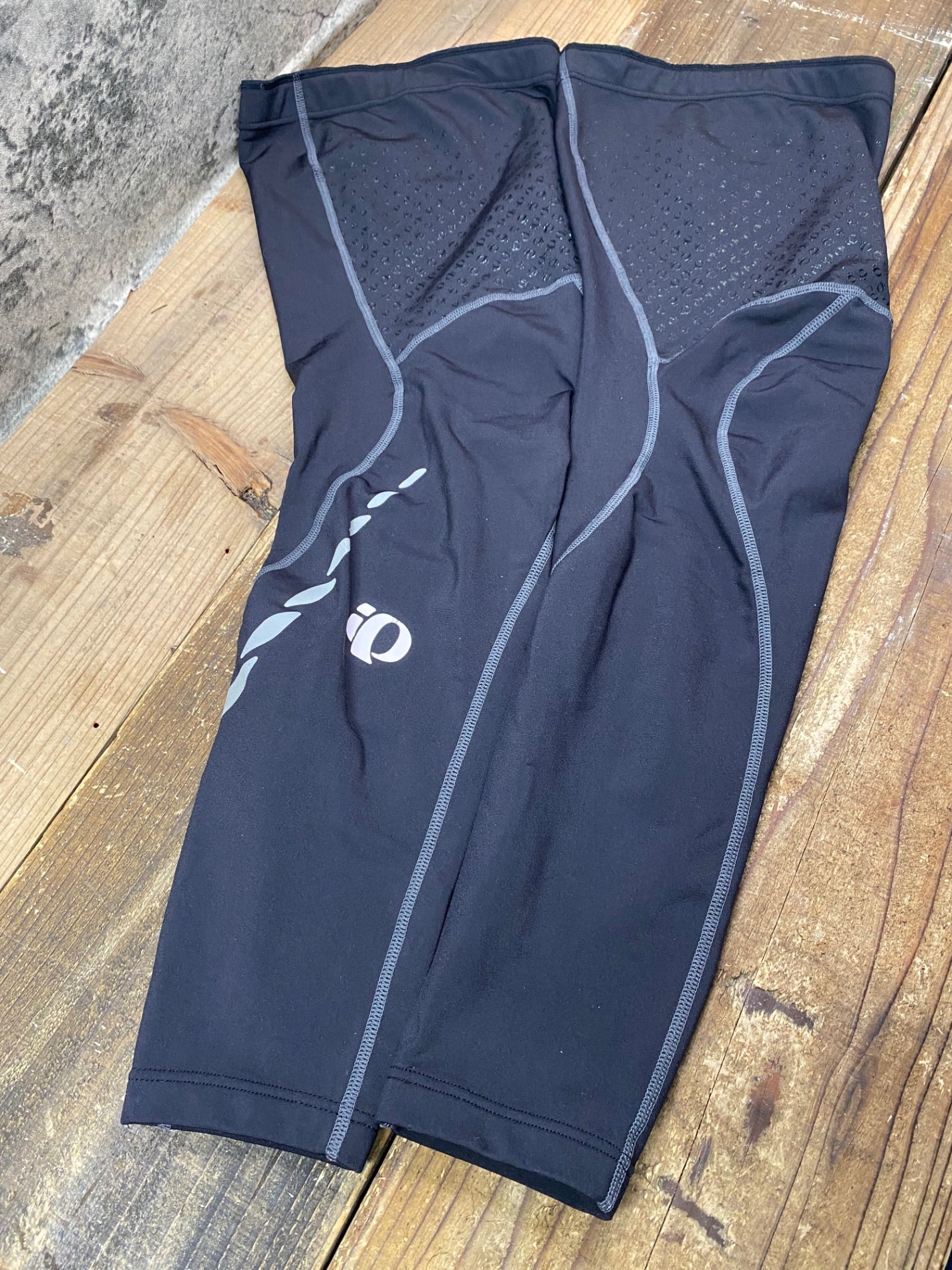 IR949 パールイズミ PEARL iZUMi レッグウォーマー 黒 L