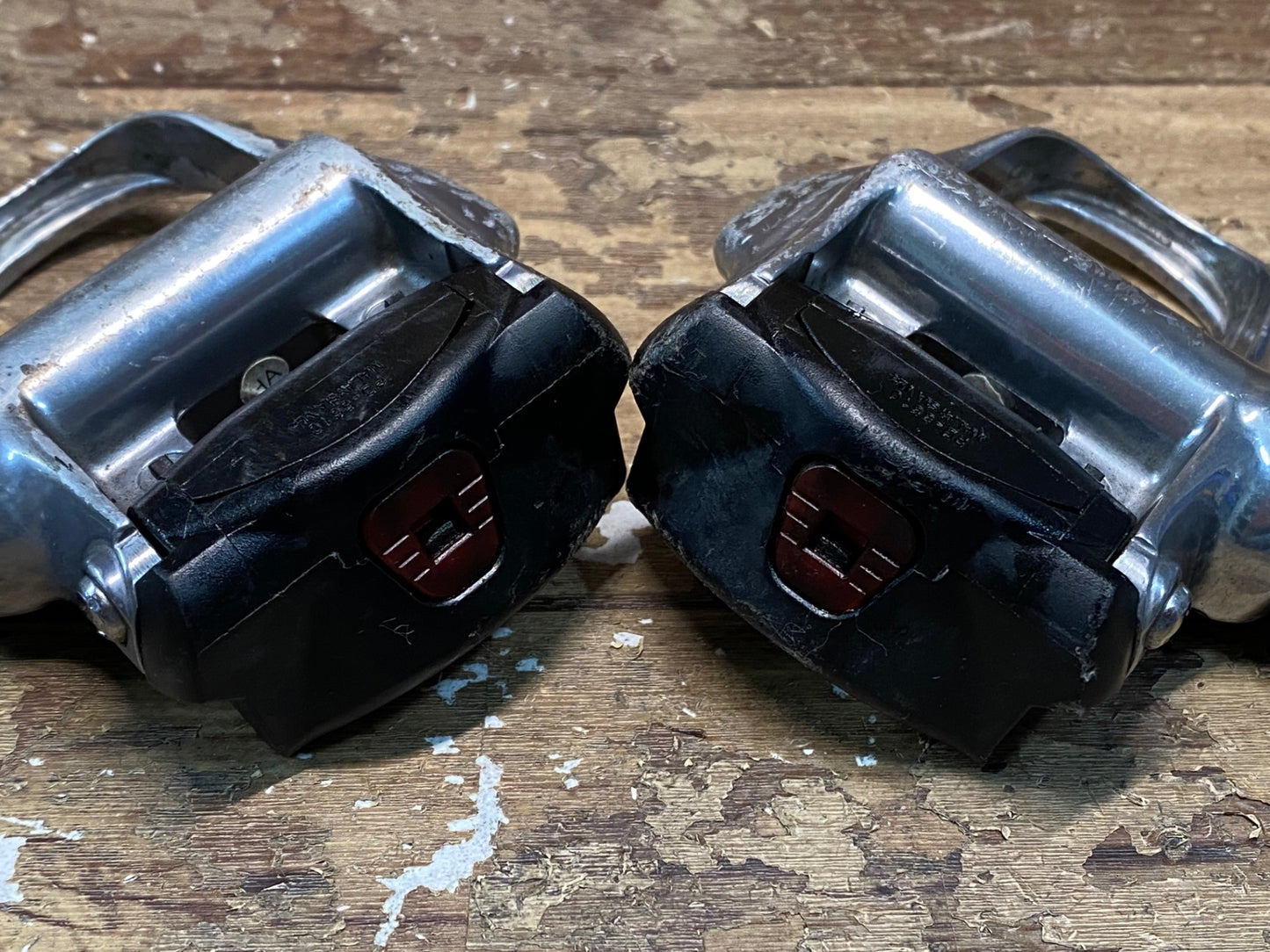 IJ909 シマノ SHIMANO 105 PD-5610 ビンディングペダル SPD-SL