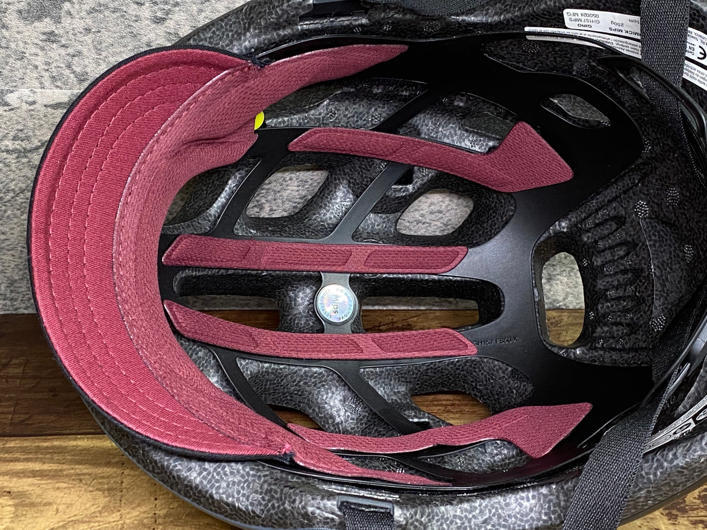 IW584 ジロ GIRO ジロコーミック ミップス CORMICK MIPS ヘルメット サイズ 54-61cm グレー 2024年4月製造