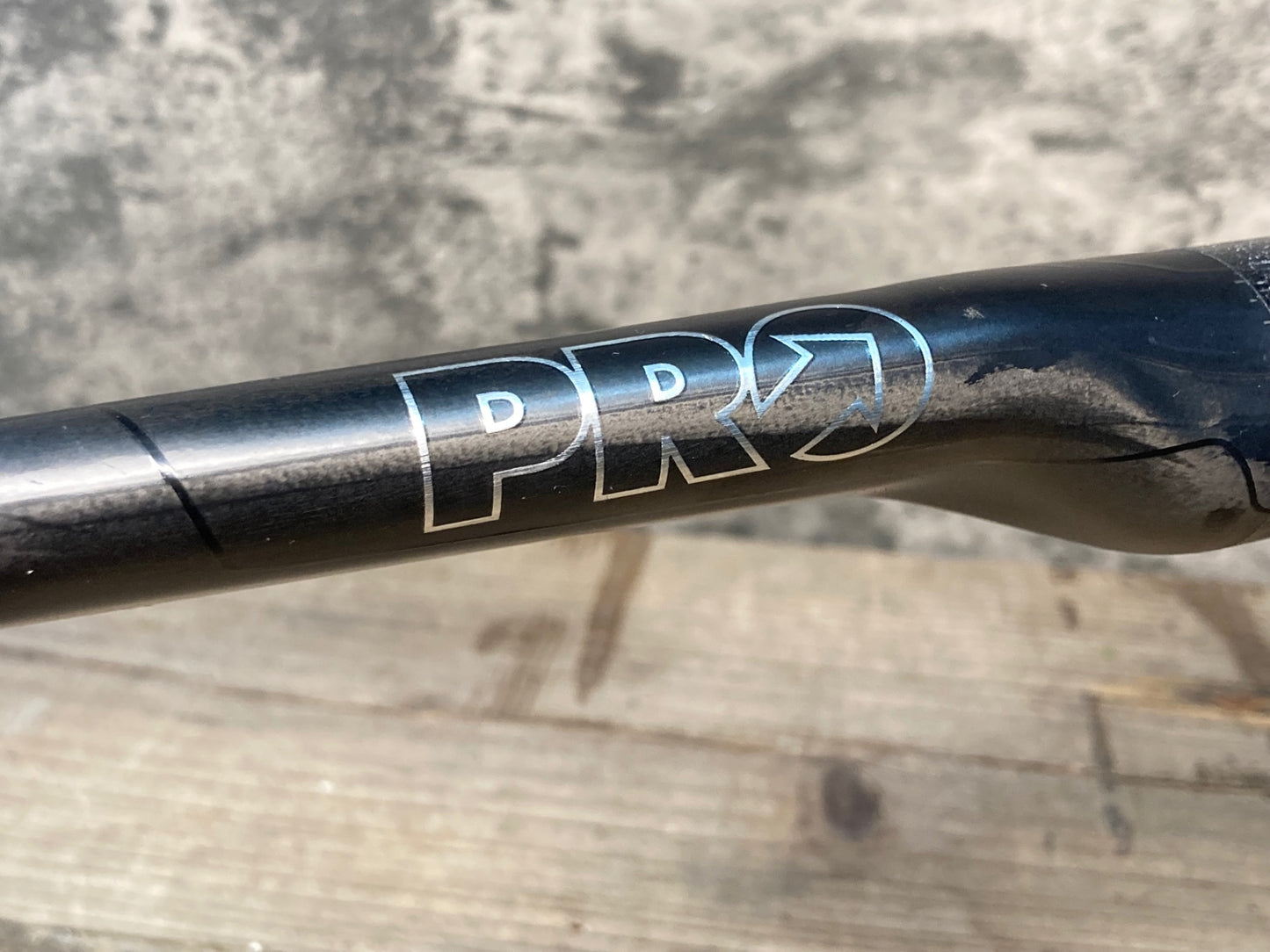 JB255 シマノ プロ SHIMANO PRO VIBE AERO CARBON SUPERLIGHT カーボン ドロップハンドル Φ31.8 エンドC-C400mm