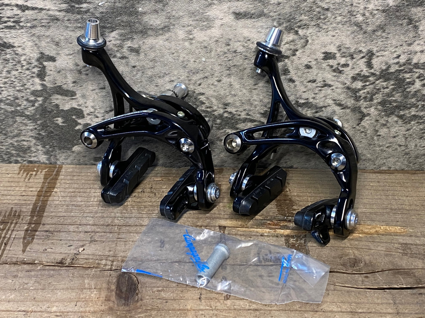 IW970 カンパニョーロ CAMPAGNOLO コーラス CHORUS BR15-CHDP キャリパーブレーキ 前後セット 未使用