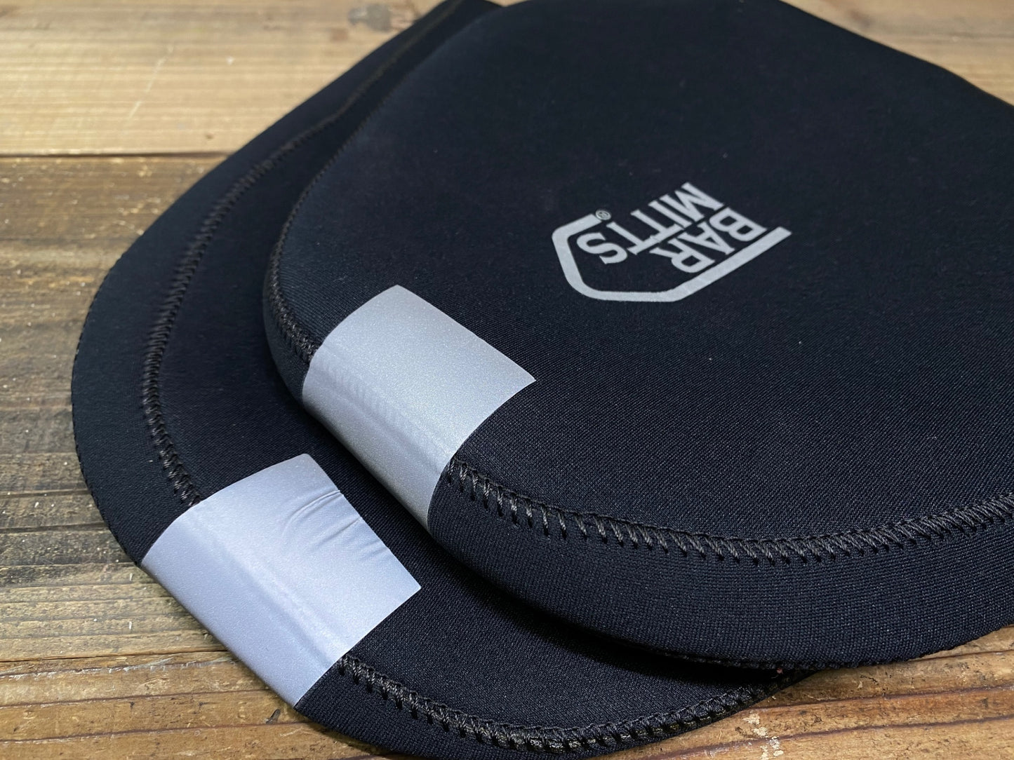 IP236 バーミッツ BAR MITTS ハンドルカバー 黒