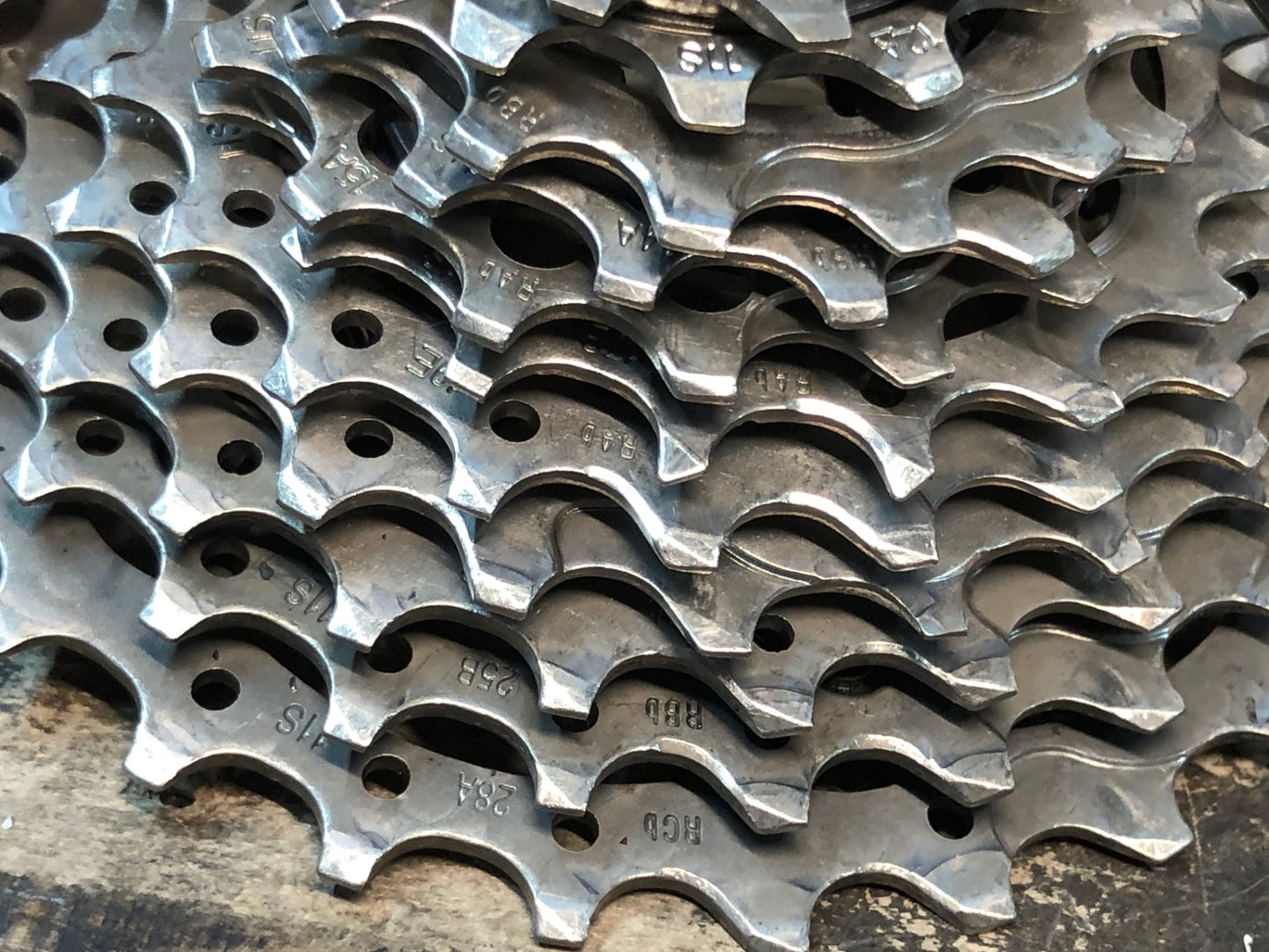 IM040 シマノ SHIMANO アルテグラ ULTEGRA CS-R8000 スプロケット 11S 11-28T