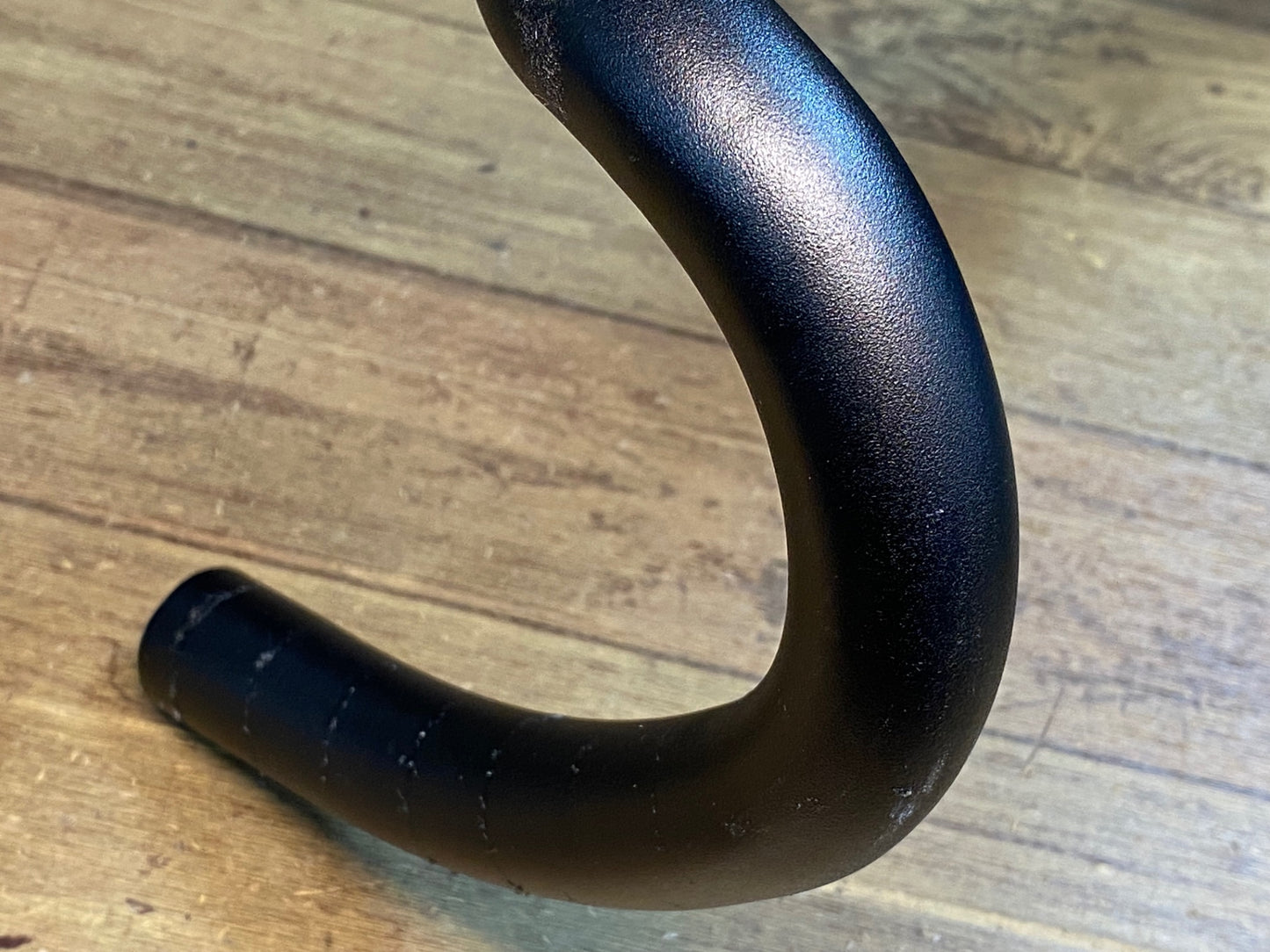 IL573 スペシャライズド SPECIALIZED HOVER アルミ ドロップハンドル エンドC-C420mm Φ31.8