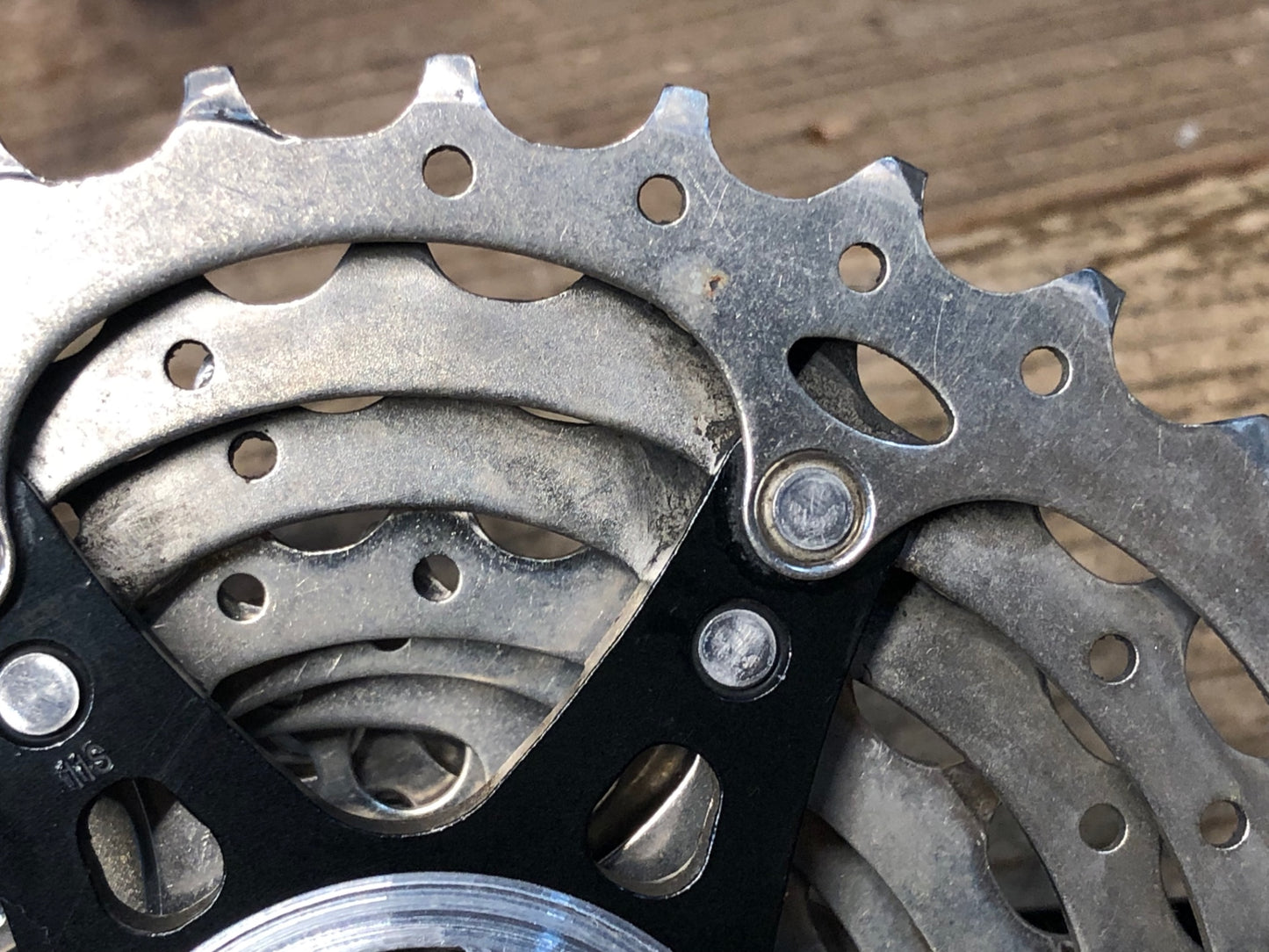 JA252 シマノ SHIMANO 105 CS-5800 スプロケット 11-32T 11S ※10sフリー装着用加工品のためジャンク