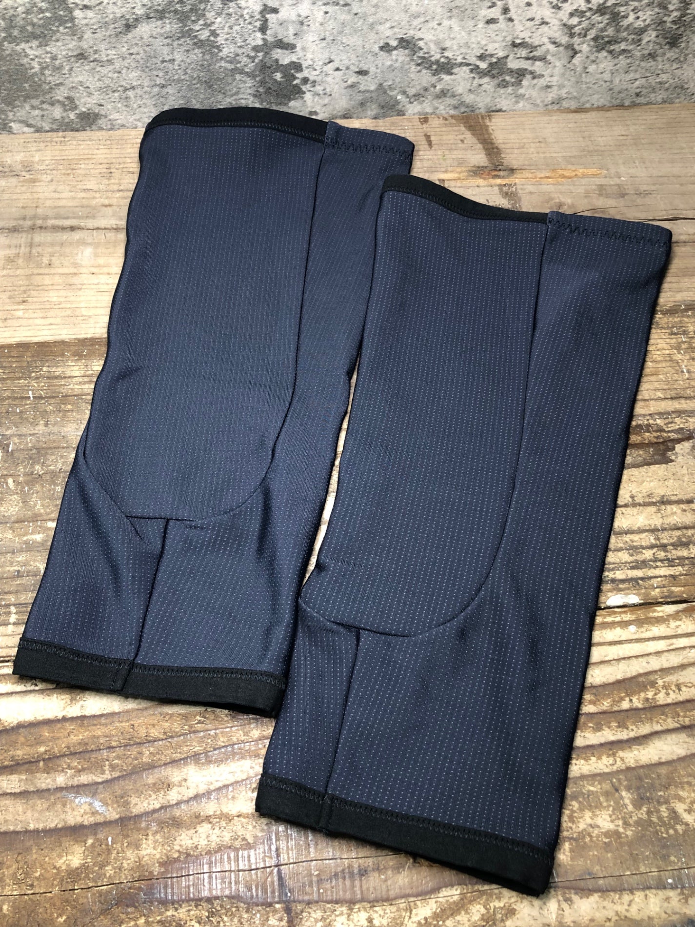 IW211 アソス assos ニーウォーマー 黒 裏起毛 I