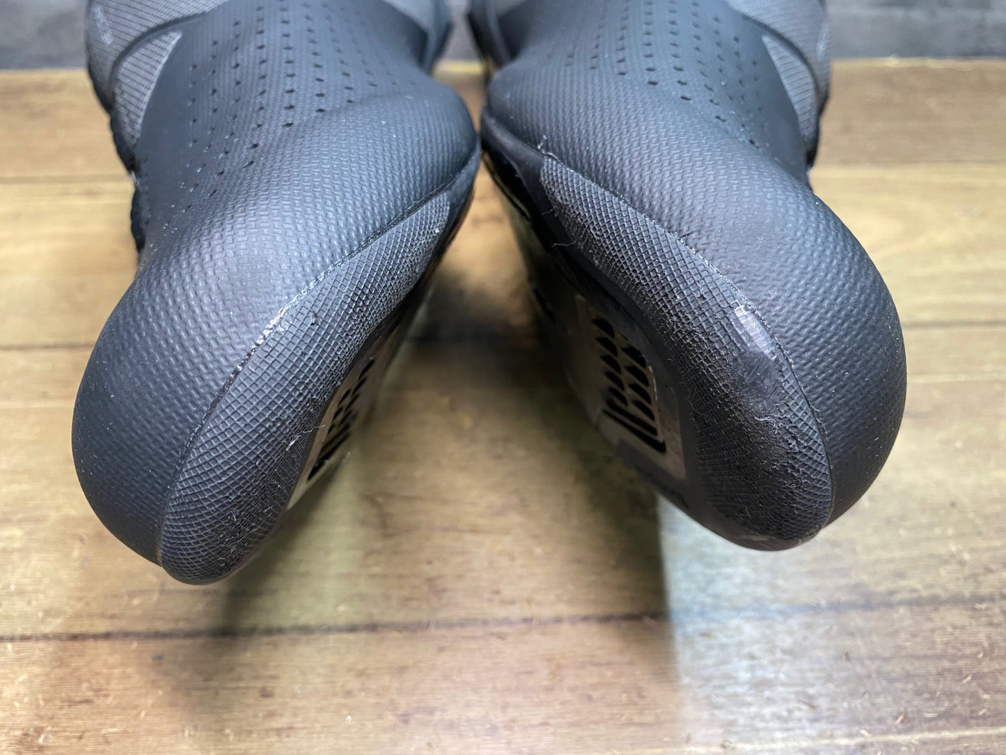 JA995 シマノ SHIMANO RC3 SH-RC300M ビンディングシューズ 黒 EU43 3穴