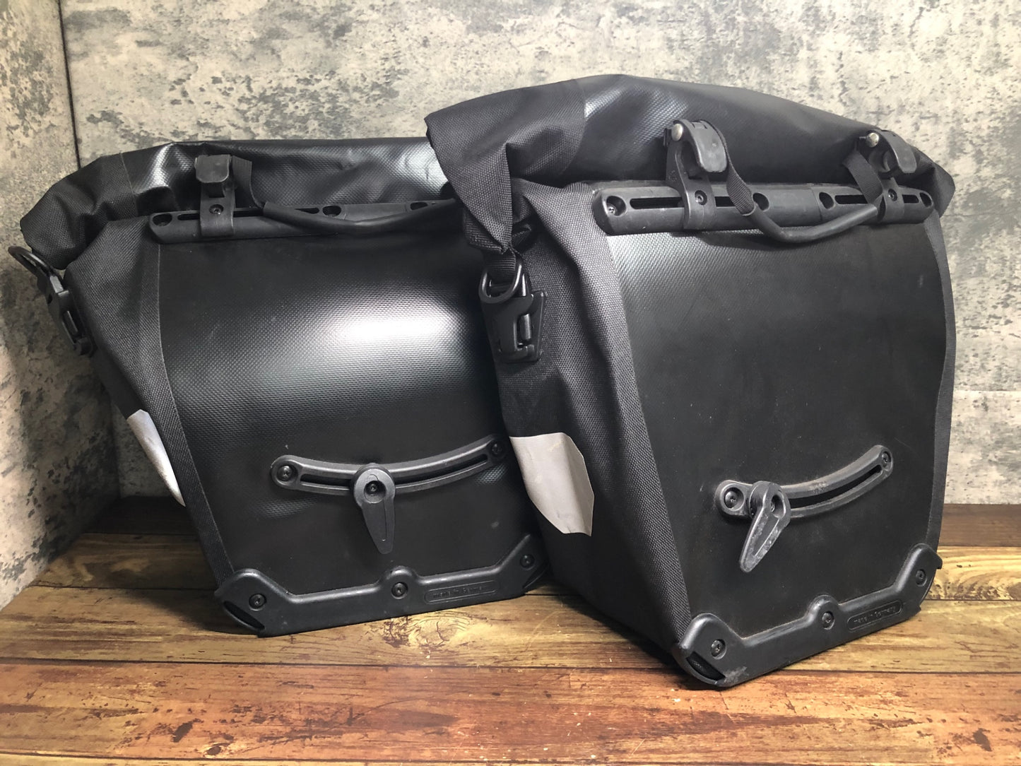 IY822 オルトリーブ OLTRIEB BACK ROLLER CITY パニアバッグ 黒 2個セット