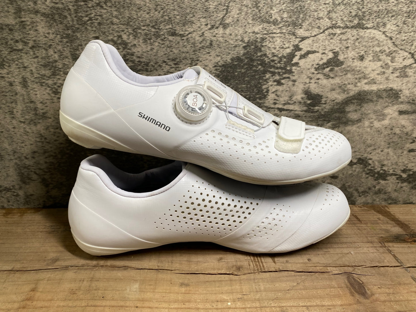 IO133 シマノ SHIMANO RC5 SH-RC500M ビンディングシューズ 白 EU40 SPD-SL