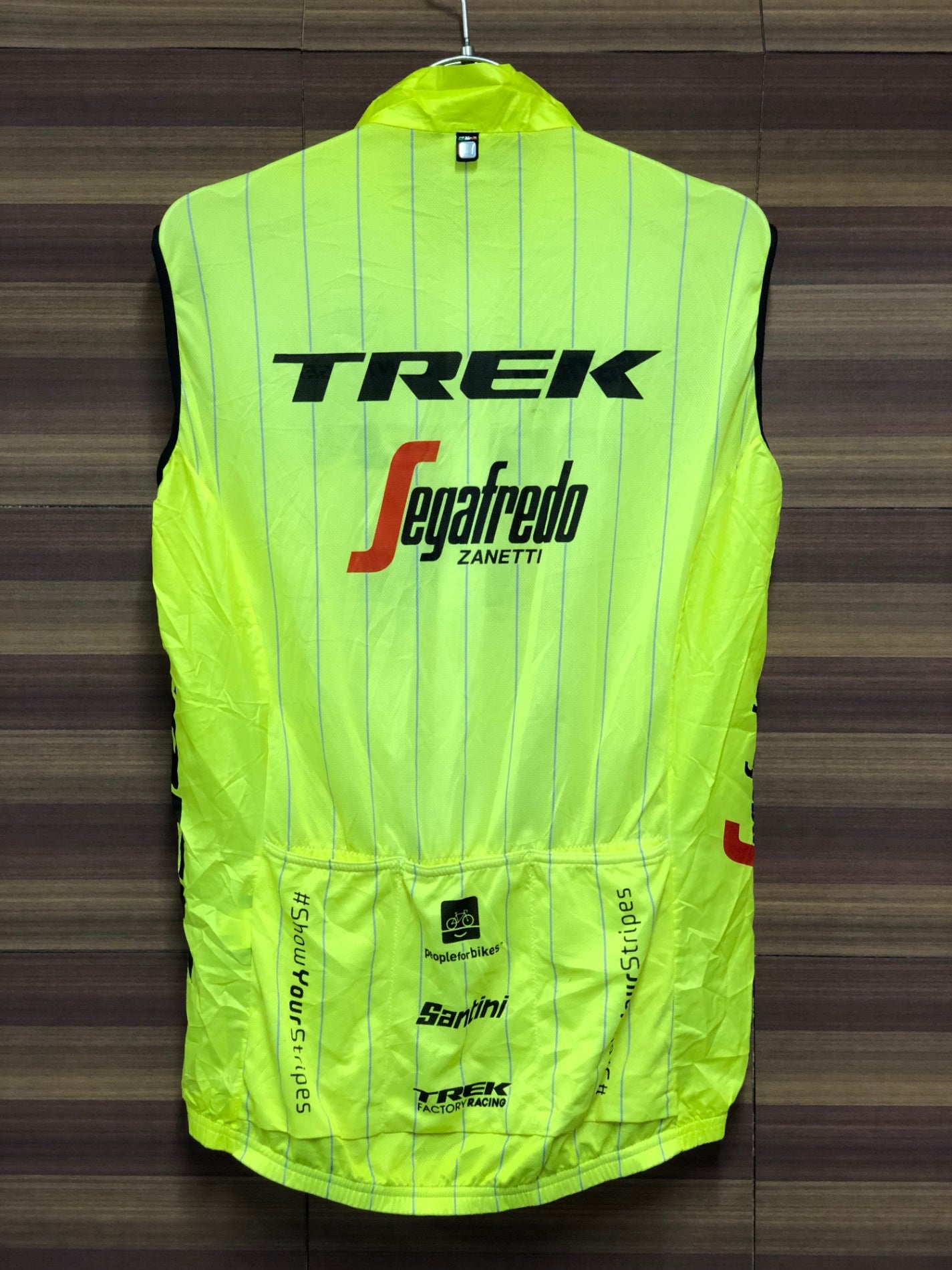 IP219 サンティー二 SANTINI TREK Segafredo サイクルベスト ジレ 黄緑 M