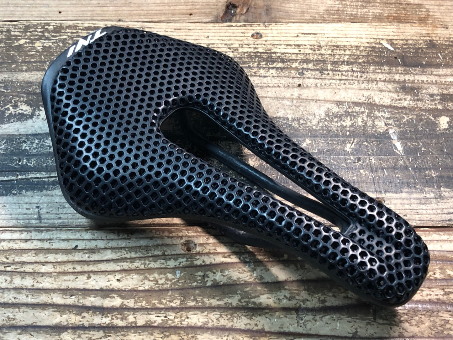 JC257 TNi 3D printing サドル 黒 カーボンレール