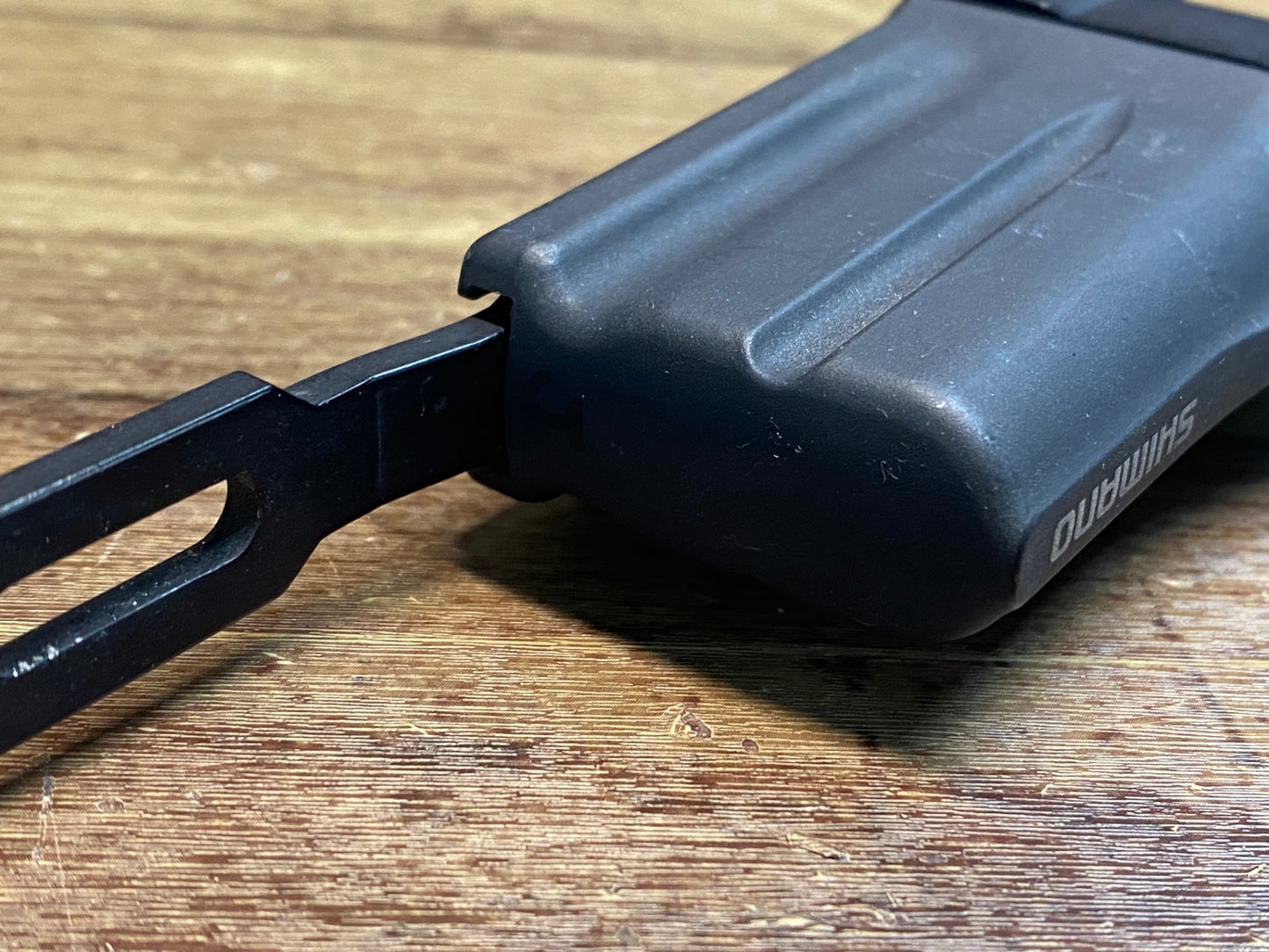IH899 シマノ SHIMANO SM-BTR1 バッテリー Di2 電動 マウント付属 動作確認済