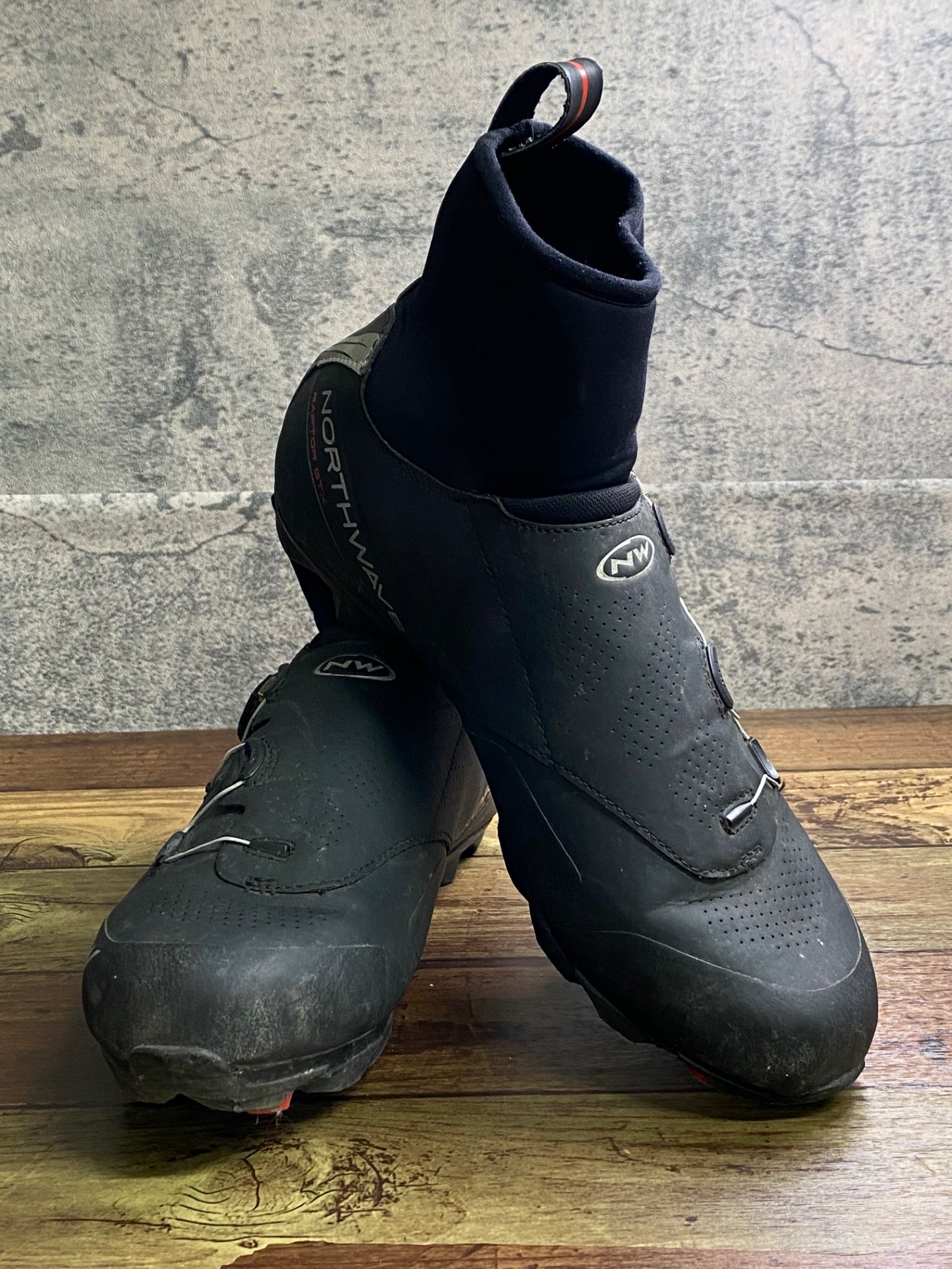 IY842 ノースウェーブNORTHWAVE RAPTOR GTX ビンディングシューズ 黒 GORE-TEX EU43