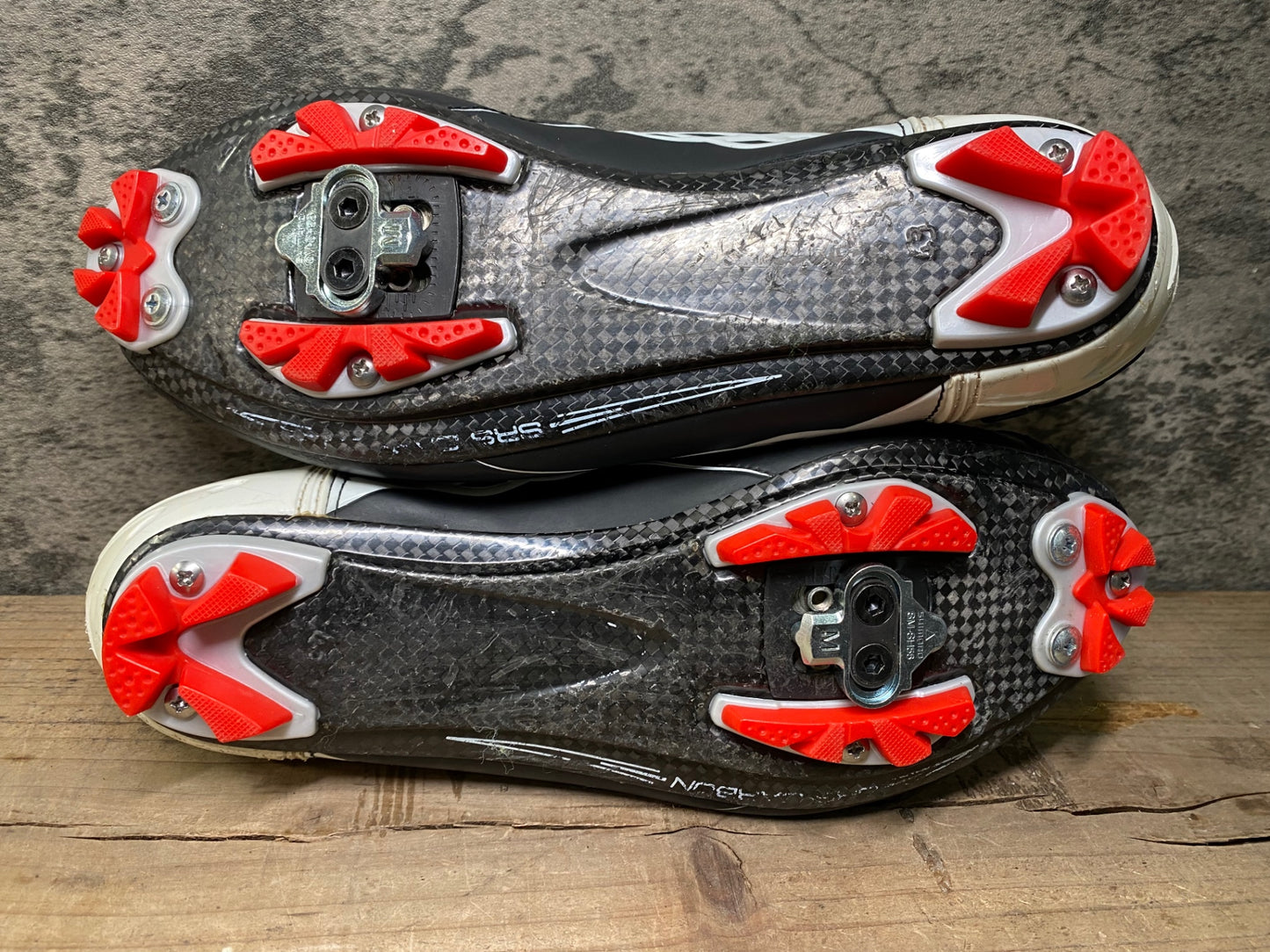 IS921 シディ SIDI MTB TIGER MATT ビンディングシューズ 黒 白 EU43 SPD ※スペアパーツ付属
