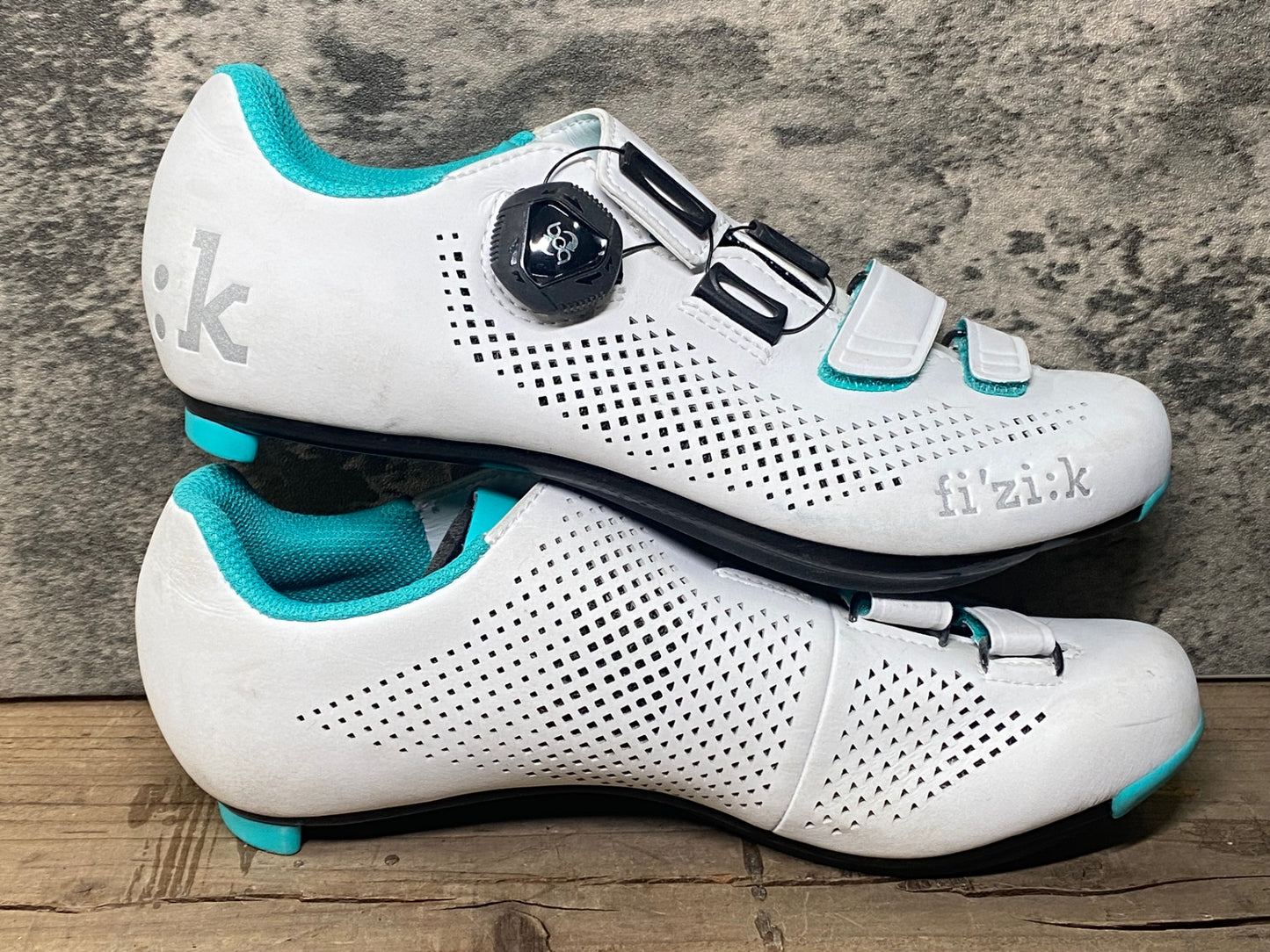 IR846 フィジーク FIZIK R4 ROAD SHOES WOMEN ビンディングシューズ SPD-SL 白 EU36