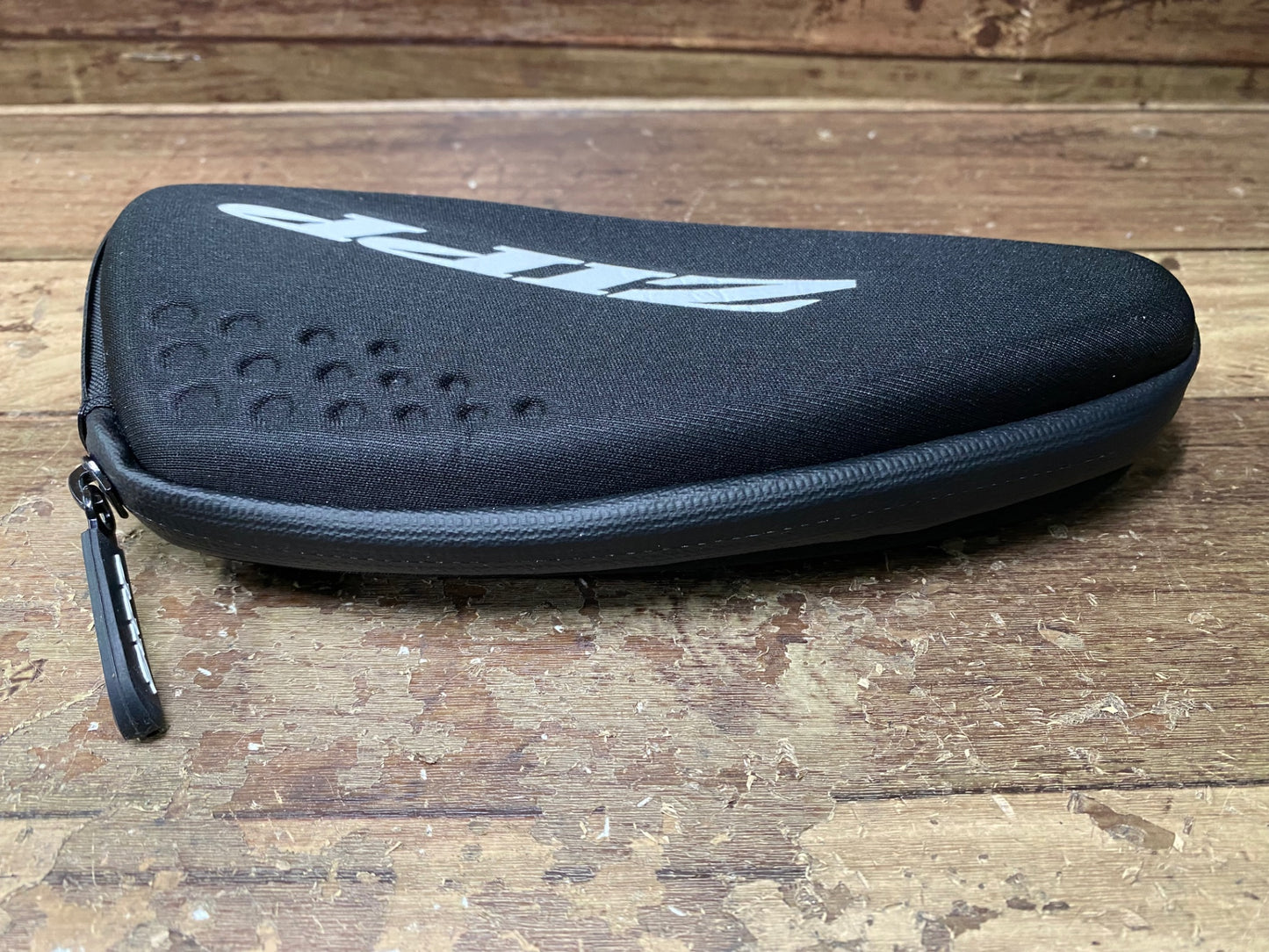 IL535 ジップ ZIPP フレームバッグ 黒