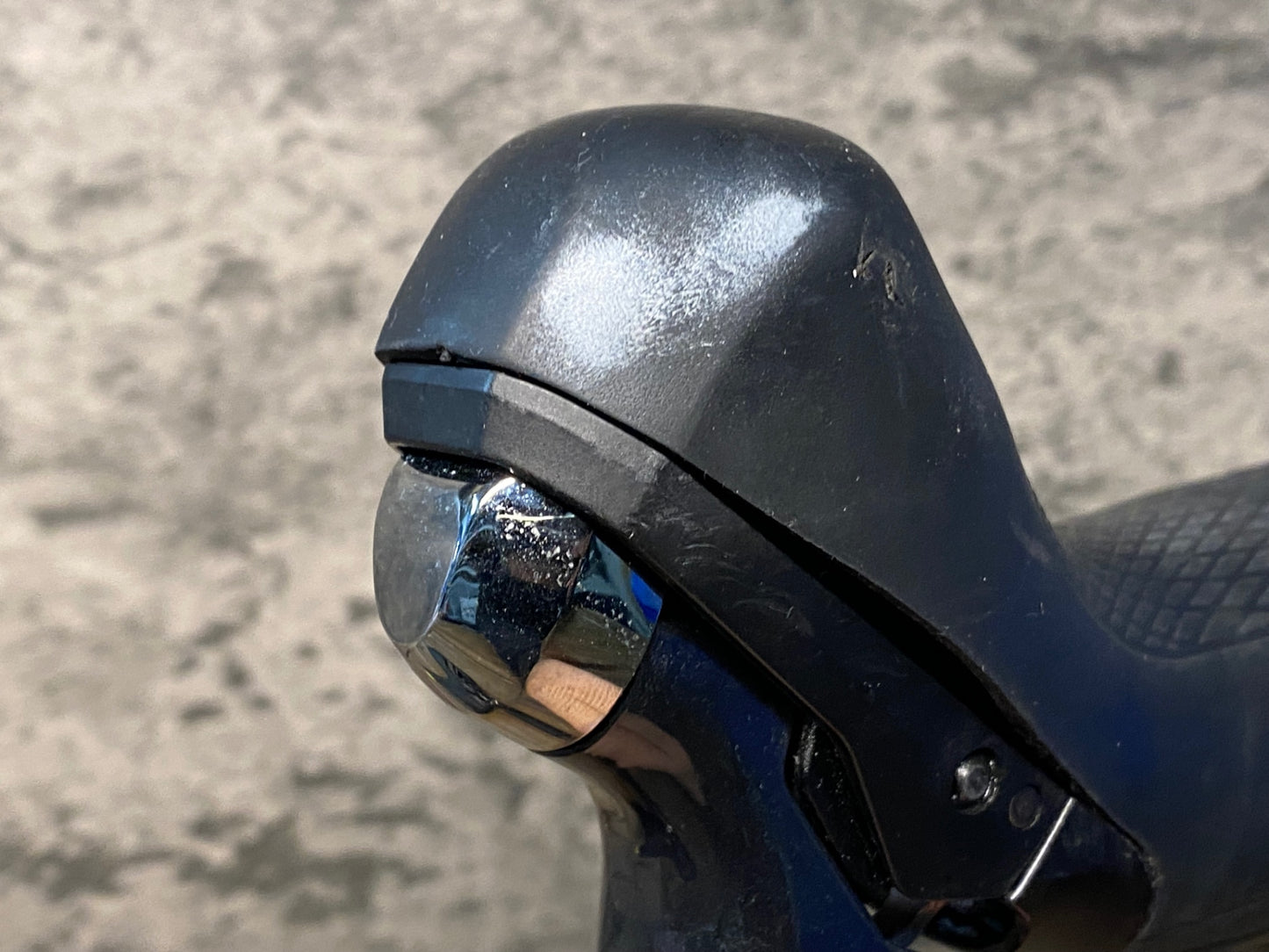 IP891 シマノ SHIMANO アルテグラ ULTEGRA ST-R8020 STIレバー 左右セット ガリ傷 ※左レバー固定付近クラックありの為ジャンク