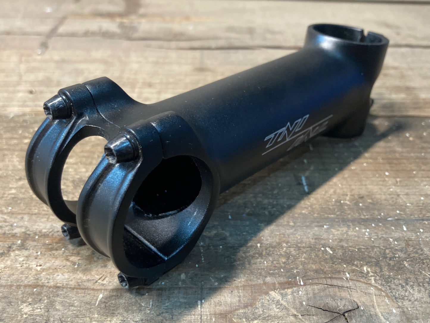 IP768 TNi Helium 6 アルミステム 黒 Φ31.8 OS 110mm