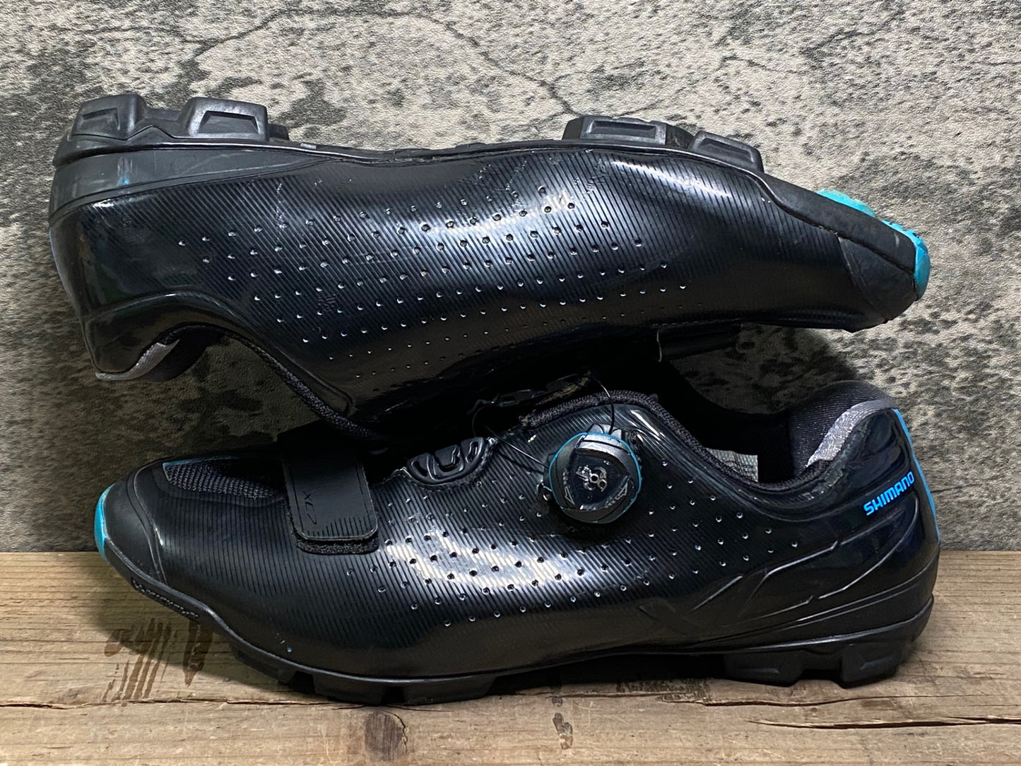 IW997 シマノ SHIMANO SH-XC700-E L ビンディングシューズ SPD EU42E ワイド ブラック