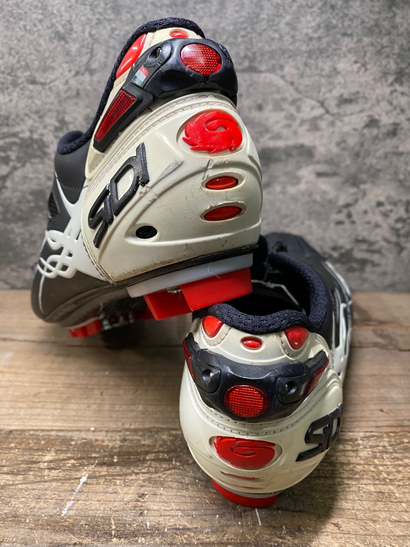 IS921 シディ SIDI MTB TIGER MATT ビンディングシューズ 黒 白 EU43 SPD ※スペアパーツ付属