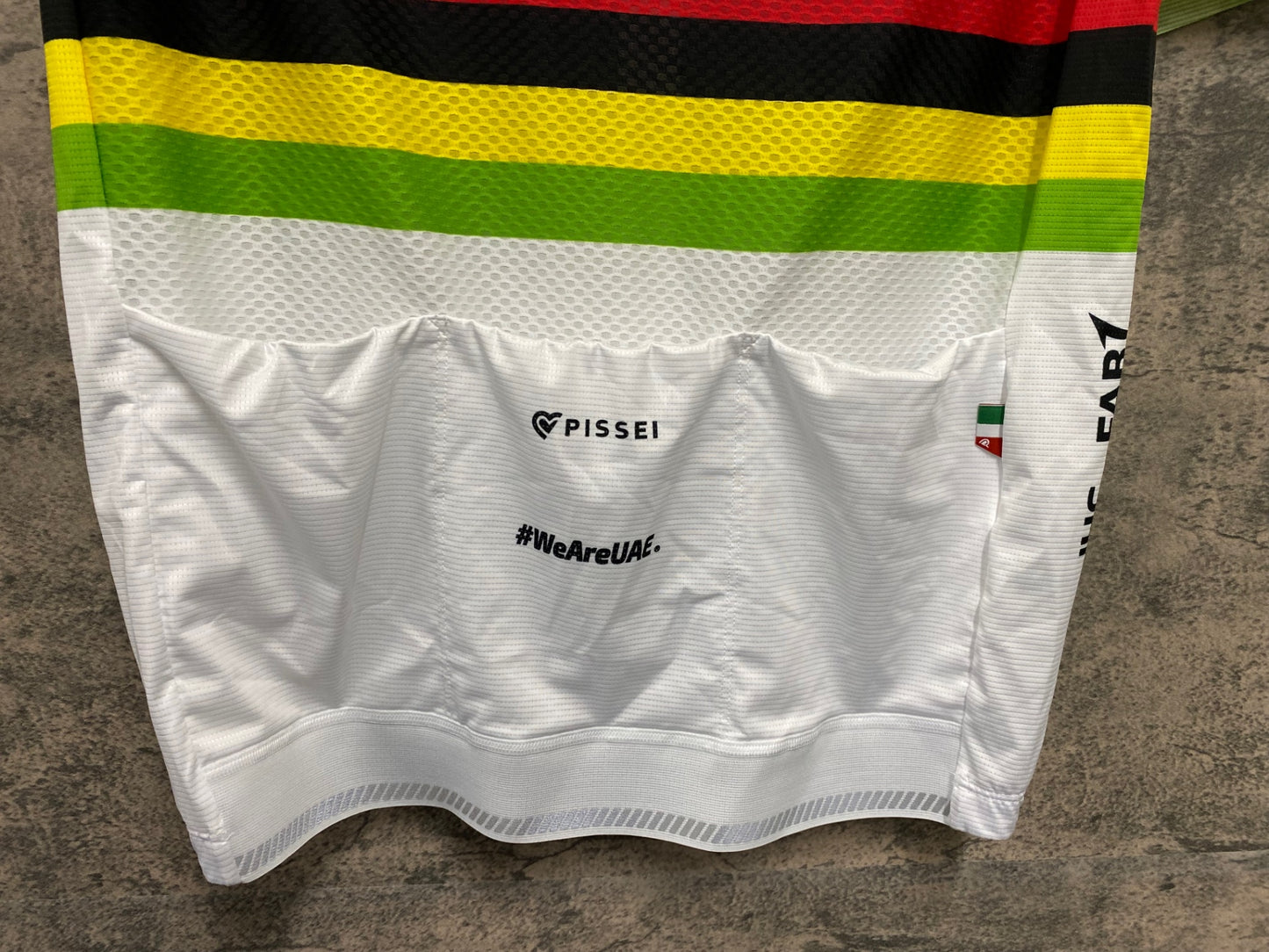 IZ073 ピセイ PISSEI WORLD CHAMPION TADEJ POGACAR 2024 UAE TEAM EMIRATES REPLICA SHORT SLEEVE JERSEY サイクルジャージ 白 アルカンシェル L 未使用