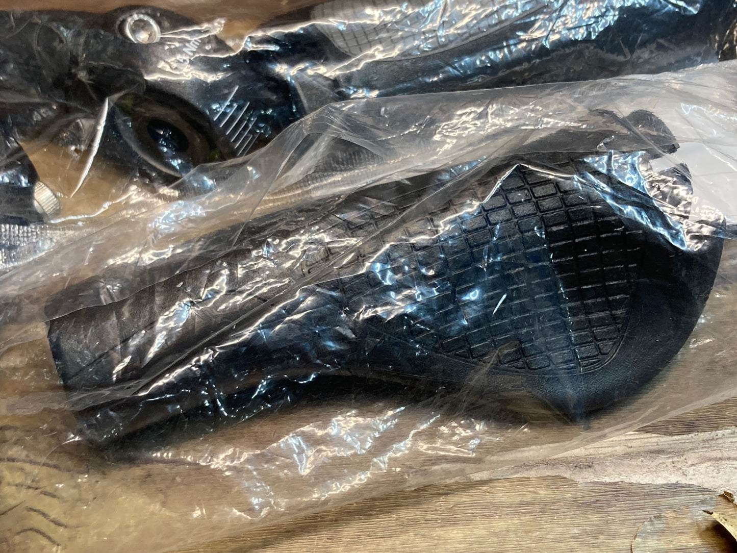IJ982 エルゴン ERGON GP3 グリップ