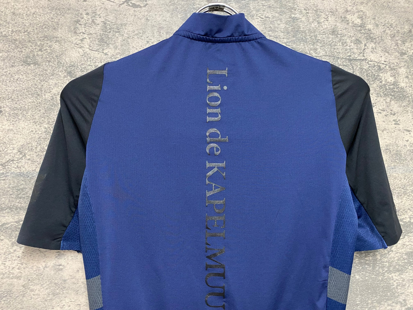IY750 リオンドカペルミュール Lion de KAPELMUUR 半袖 サイクルジャージ 濃紺 黒 M