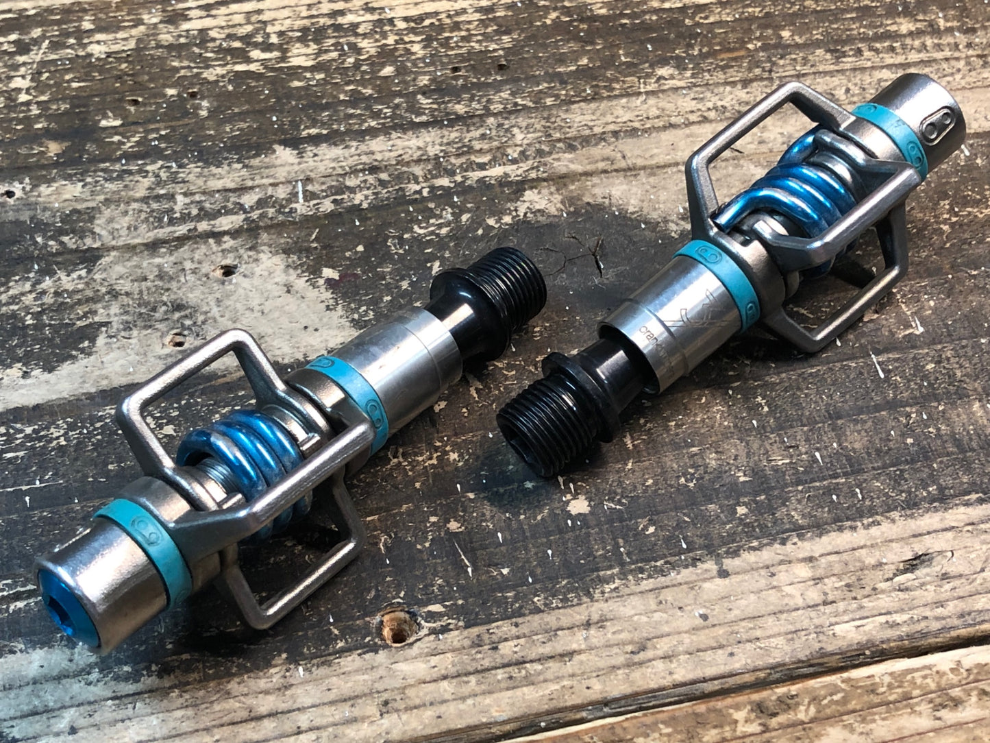IX438 クランクブラザーズ CRANK BROTHERS エッグビーター EGG BEATER 3 ビンディングペダル 青