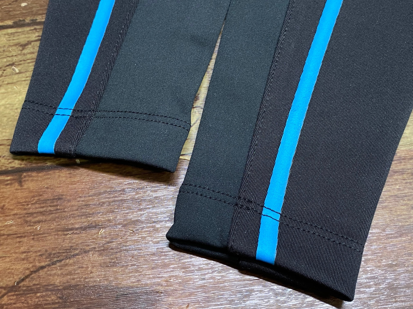 IV871 ジャイアント GIANT DIVERSION ARM WARMER アームウォーマー 黒 S
