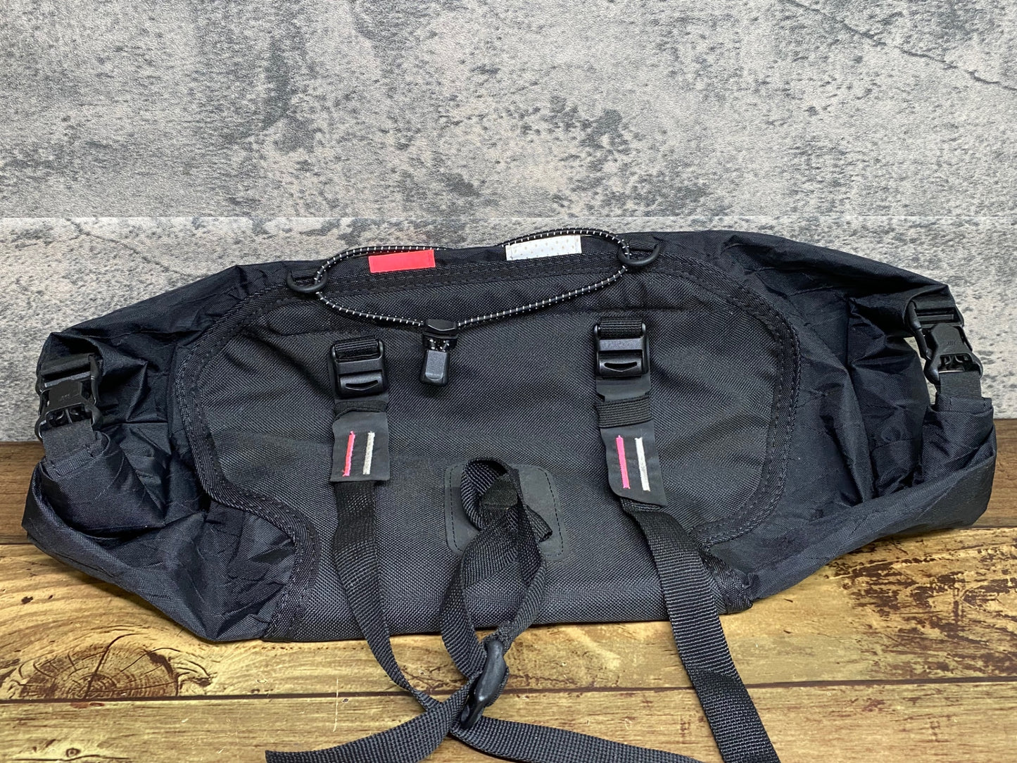 JA605 アピデュラ APIDURA ラファ Rapha ハンドルバーバッグ バッグ 黒 ピンク