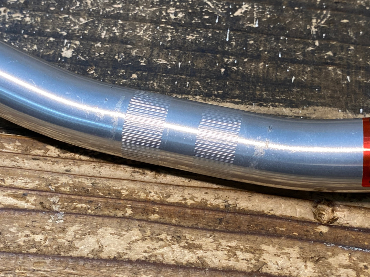 IS094 日東 NITTO Sim Works アルミハンドルバー フラット Φ22.2 720mm ※シム付属