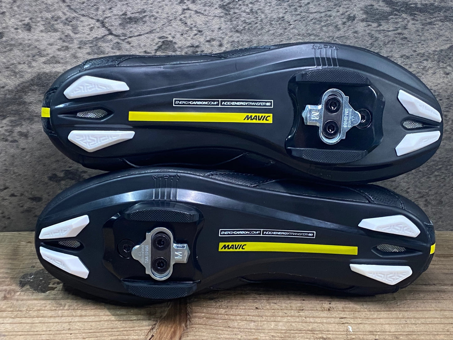 JC695 未使用品 マヴィック MAVIC COSMIC ELITE ビンディングシューズ 黒 EU40 SPDアタッチメント ペン字あり