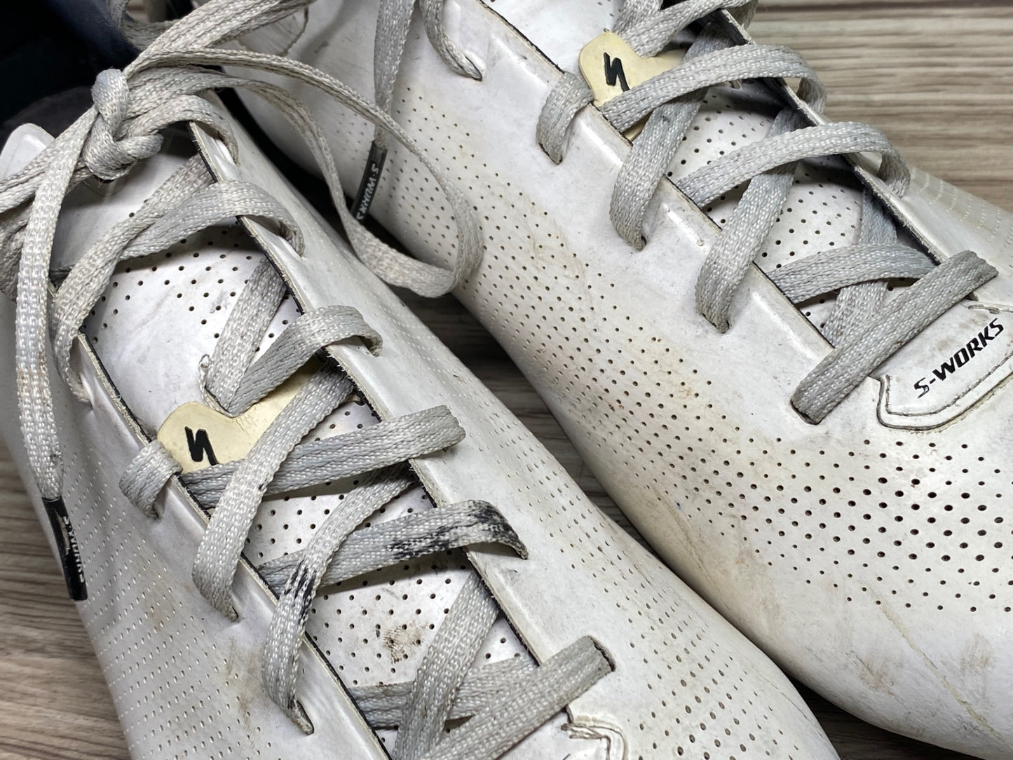 JD501 スペシャライズド SPECIALIZED S-WORKS SUB6 RD ビンディングシューズ 3穴 白 EU41.5 ※傷