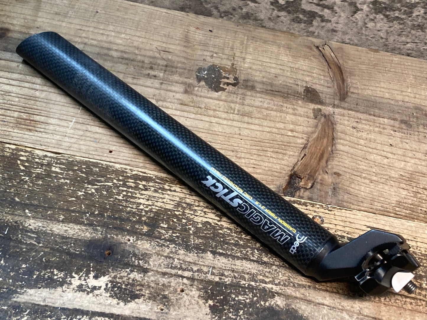 IH005 デダ DEDA MAGIC stick カーボン シートポスト Φ31.6 300mm