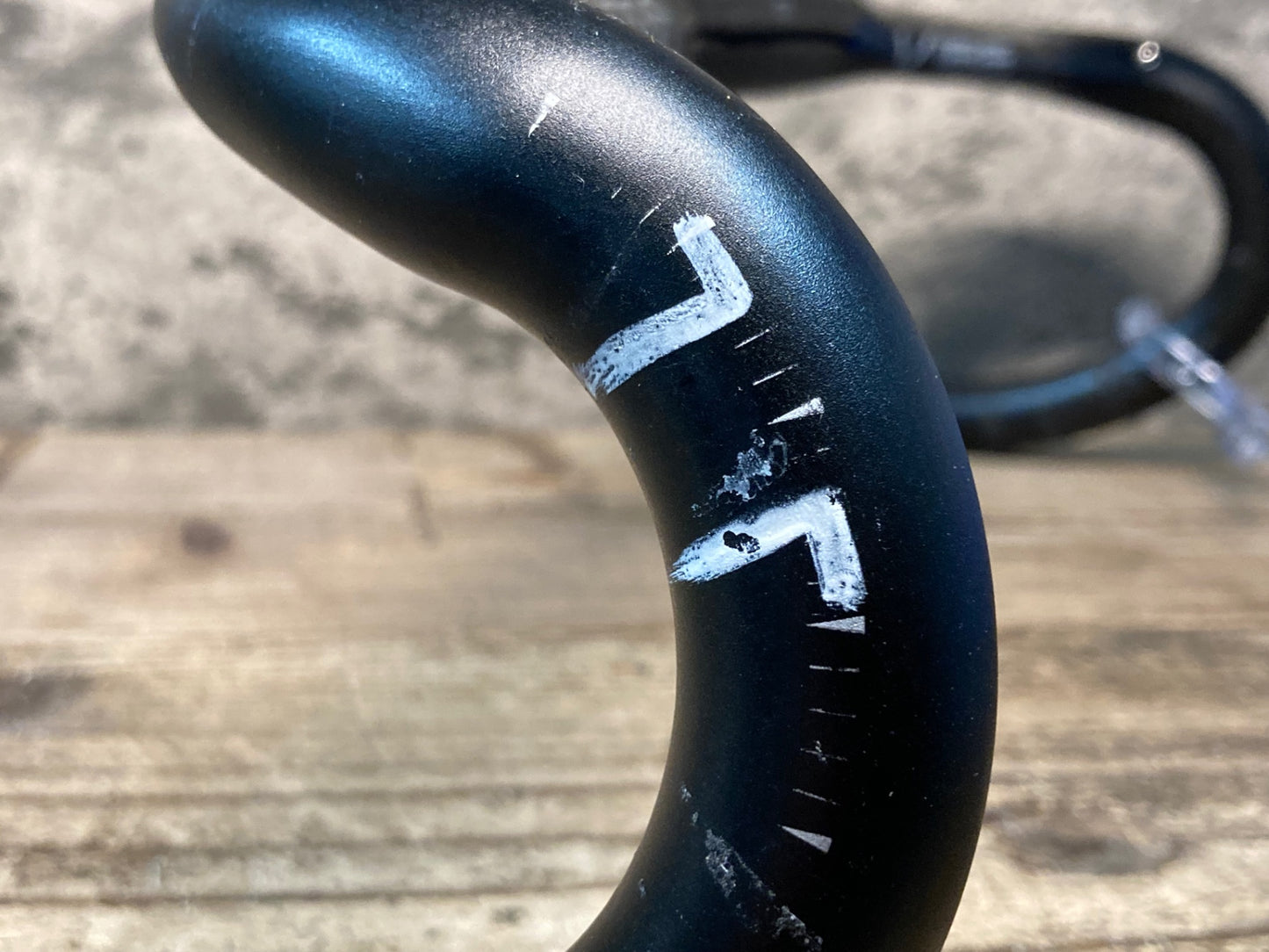 JA283 シマノ SHIMANO PRO VIBE AERO PURSUIT アルミ ドロップハンドル ブラケットC-C400m Φ31.8