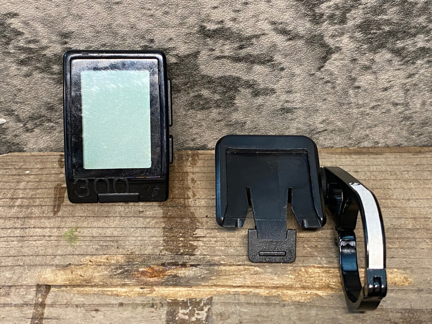 IU883 ボントレガー BONTRAGER TRIP300 サイクルコンピューター マウント付属