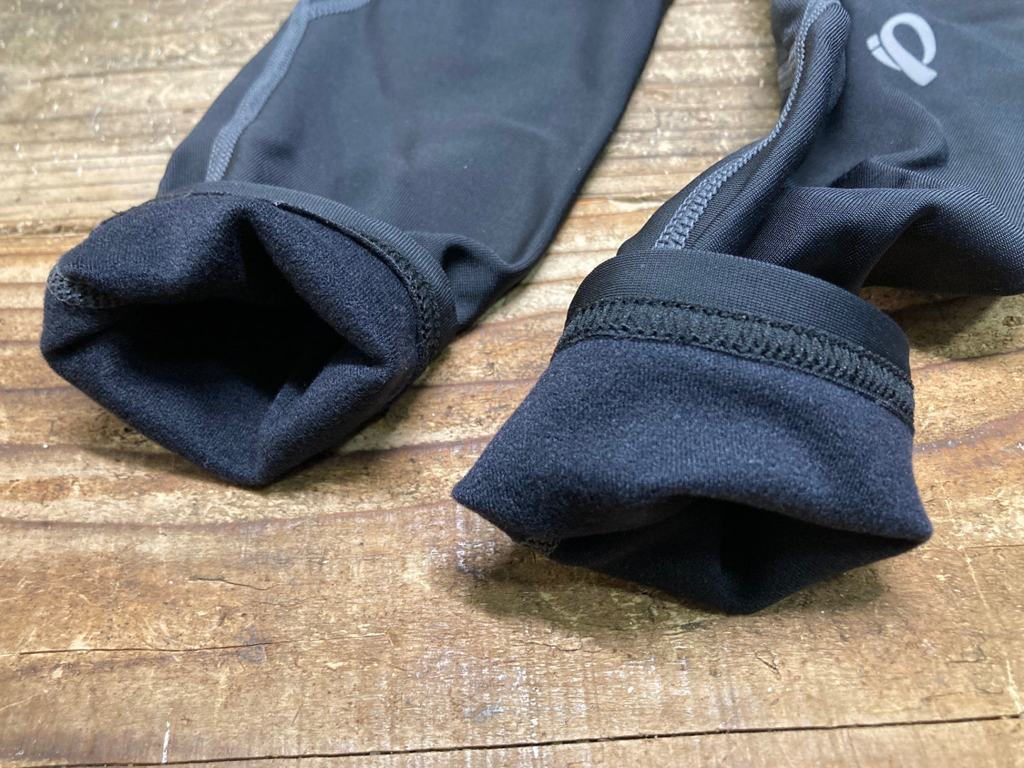 IP599 パールイズミ PEARL iZUMi アームウォーマー 黒 L 裏起毛