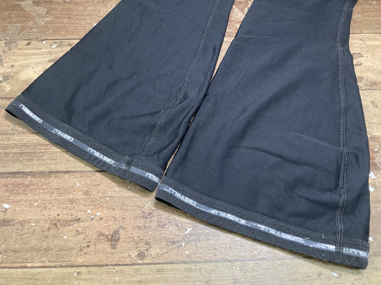 IN305 カステリ CASTELLI 裏起毛 ニーウォーマー 黒 L