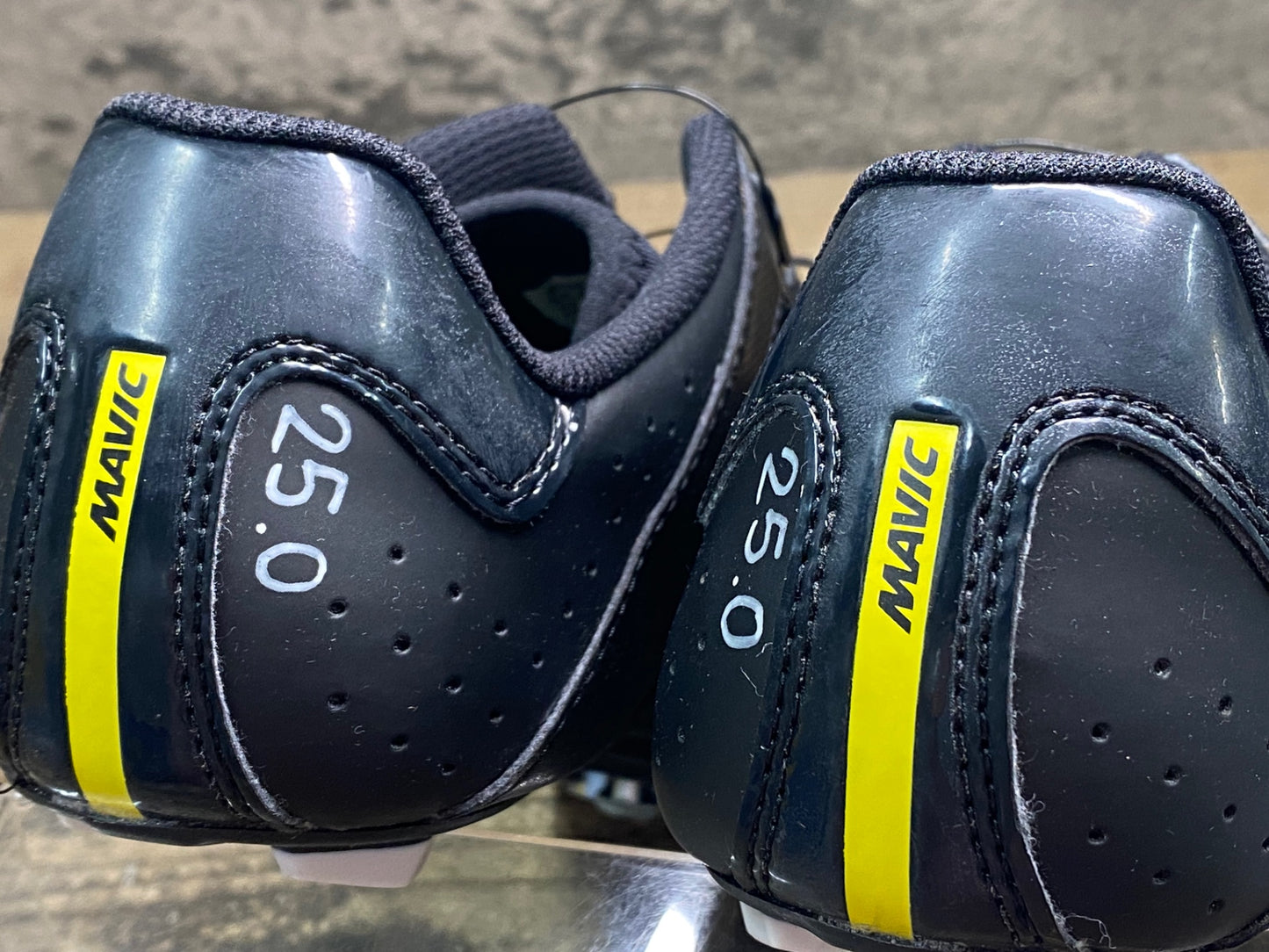 JC700 未使用品 マヴィック MAVIC COSMIC ELITE ビンディングシューズ 黒 EU40 SPDアタッチメント ペン字あり