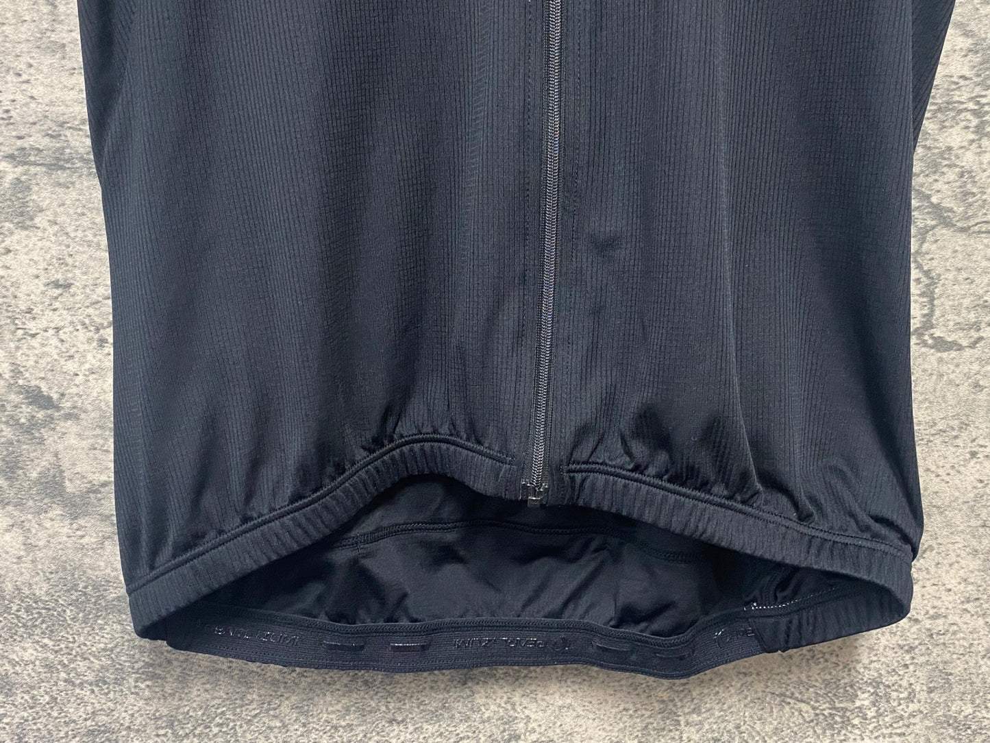 IY456 パールイズミ PEARL iZUMi 半袖 サイクルジャージ 黒 L