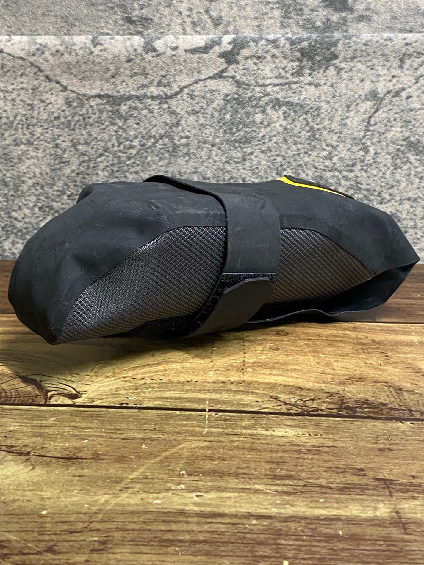 JA609 アピデュラ APIDURA トップチューブバッグ グレー