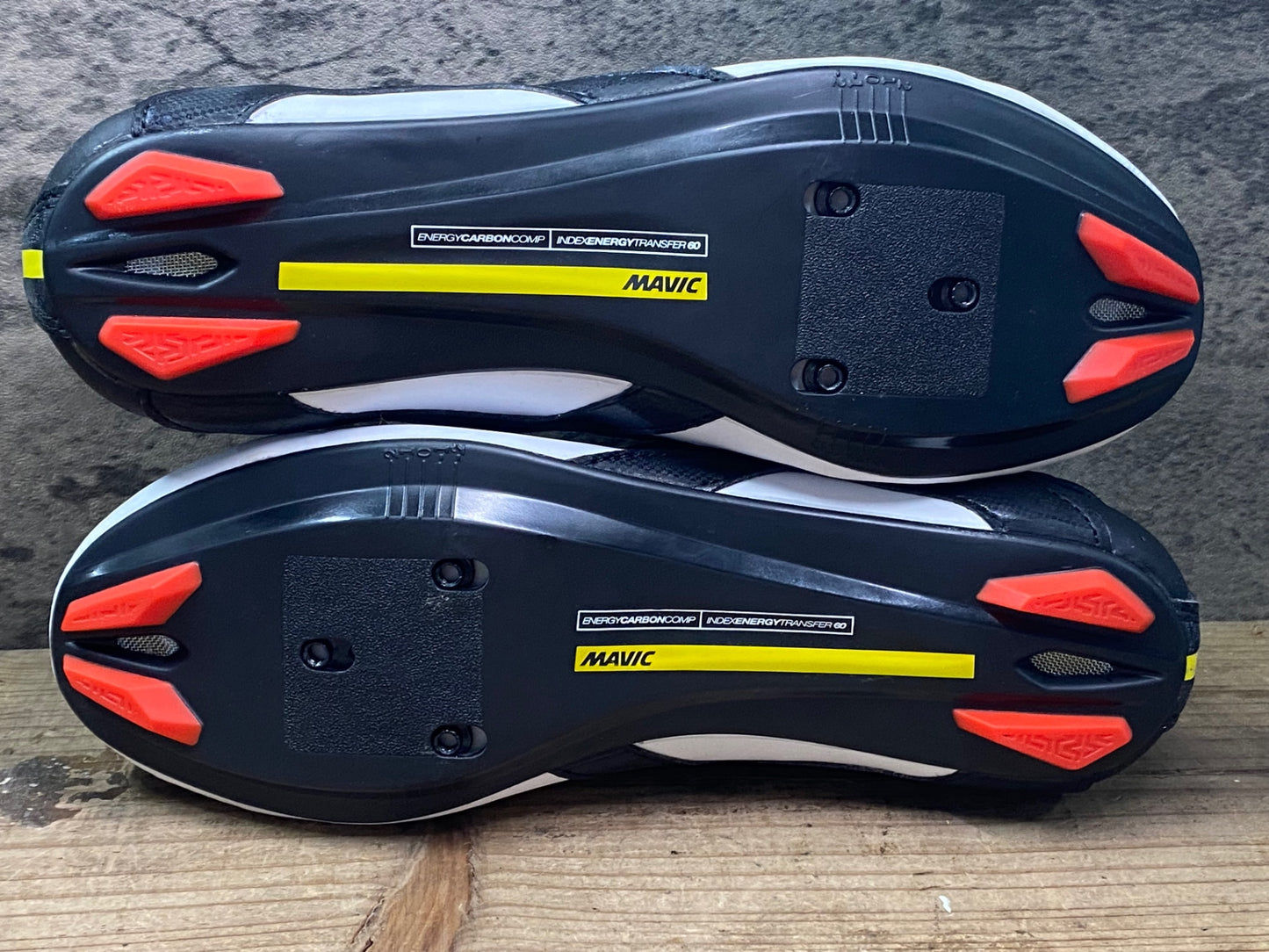 JC691 未使用品 マヴィック MAVIC COSMIC ELITE ビンディングシューズ 黒白 EU40 2/3 SPDアタッチメント ペン字あり