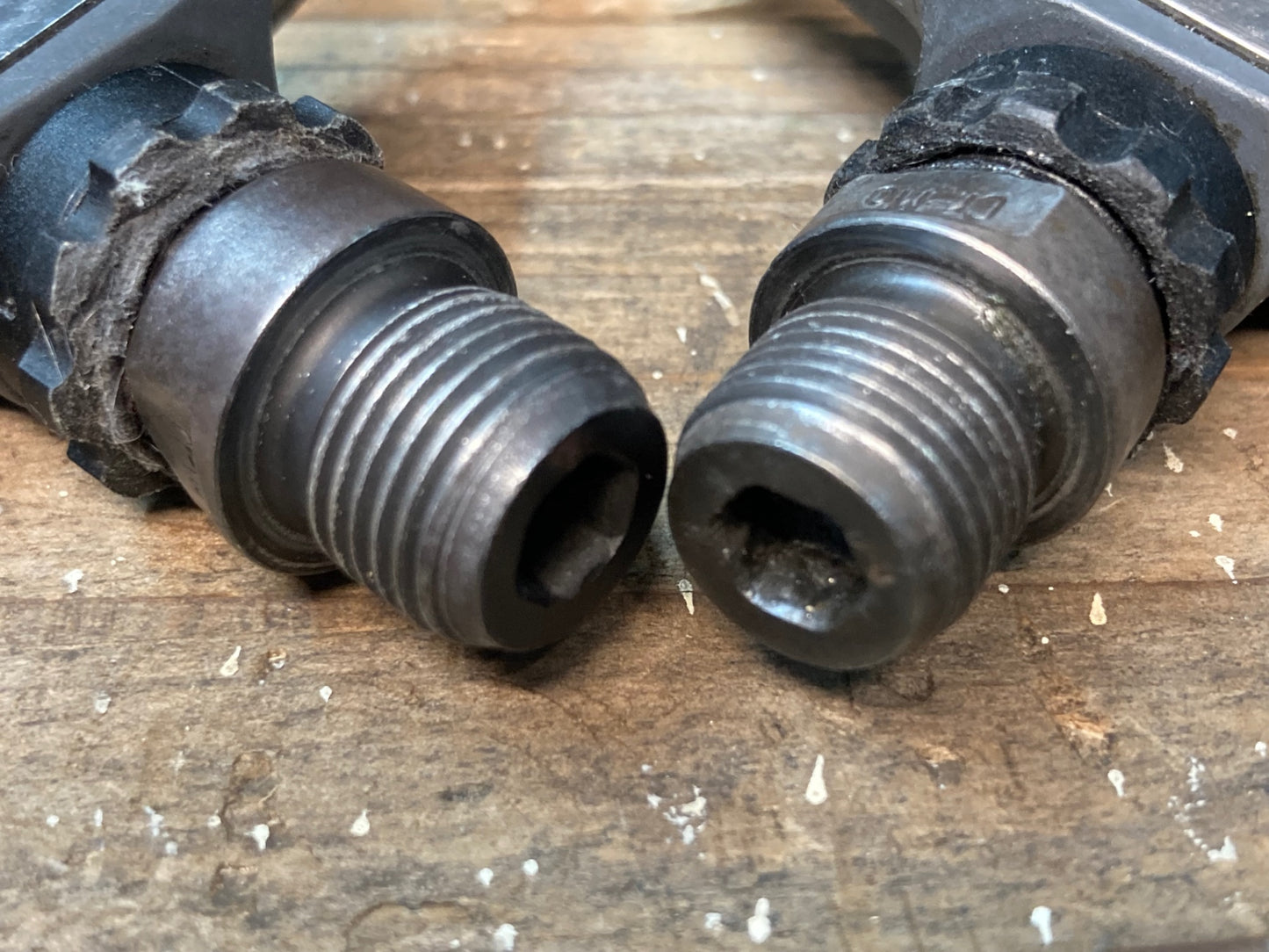 IK692 シマノ SHIMANO PD-R550 ビンディングペダル SPD-SL ※傷あり