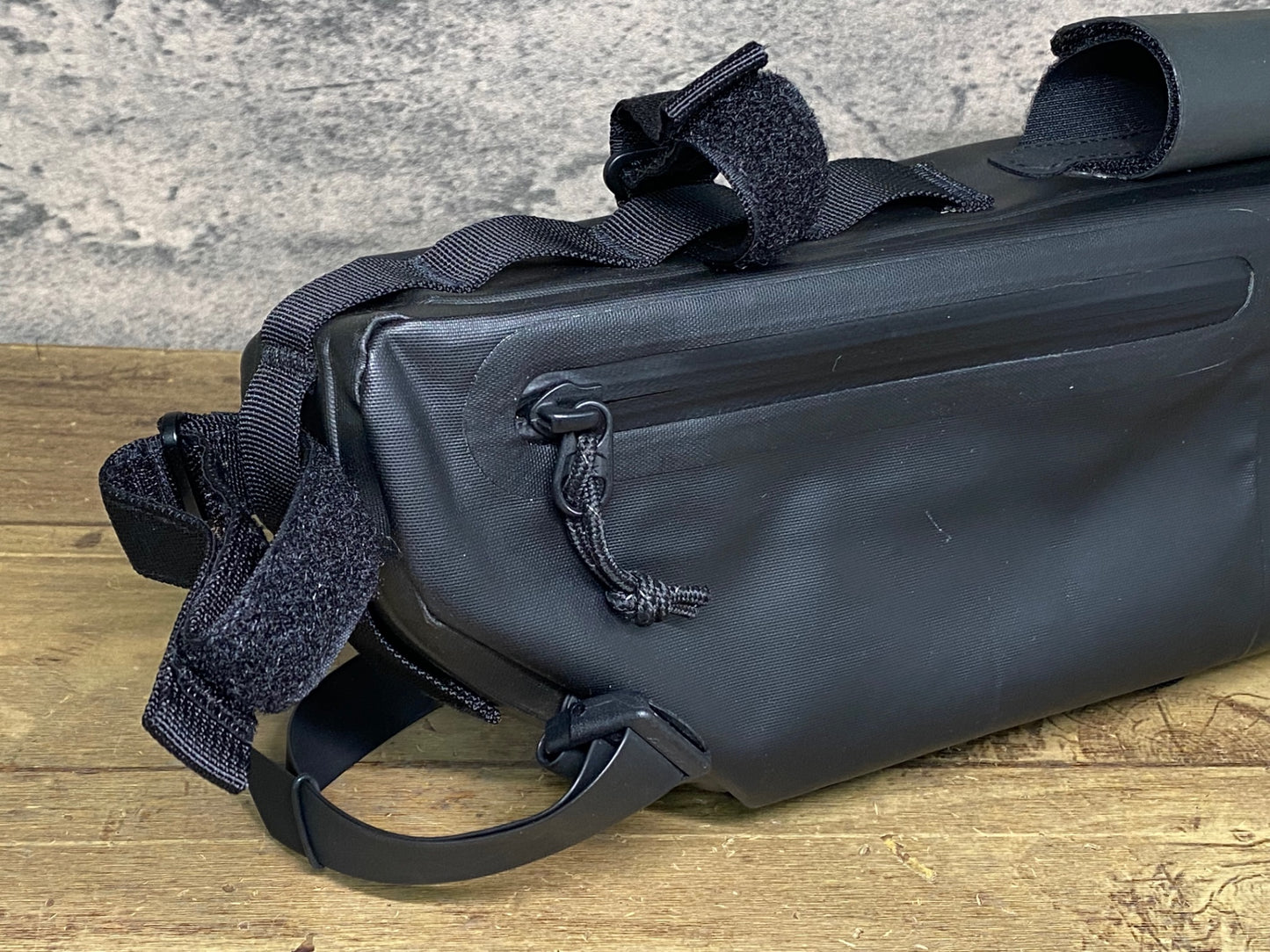 JB124 スペシャライズド SPECIALIZED BURRA BURRA FRAMEPACK5 フレームバッグ 黒